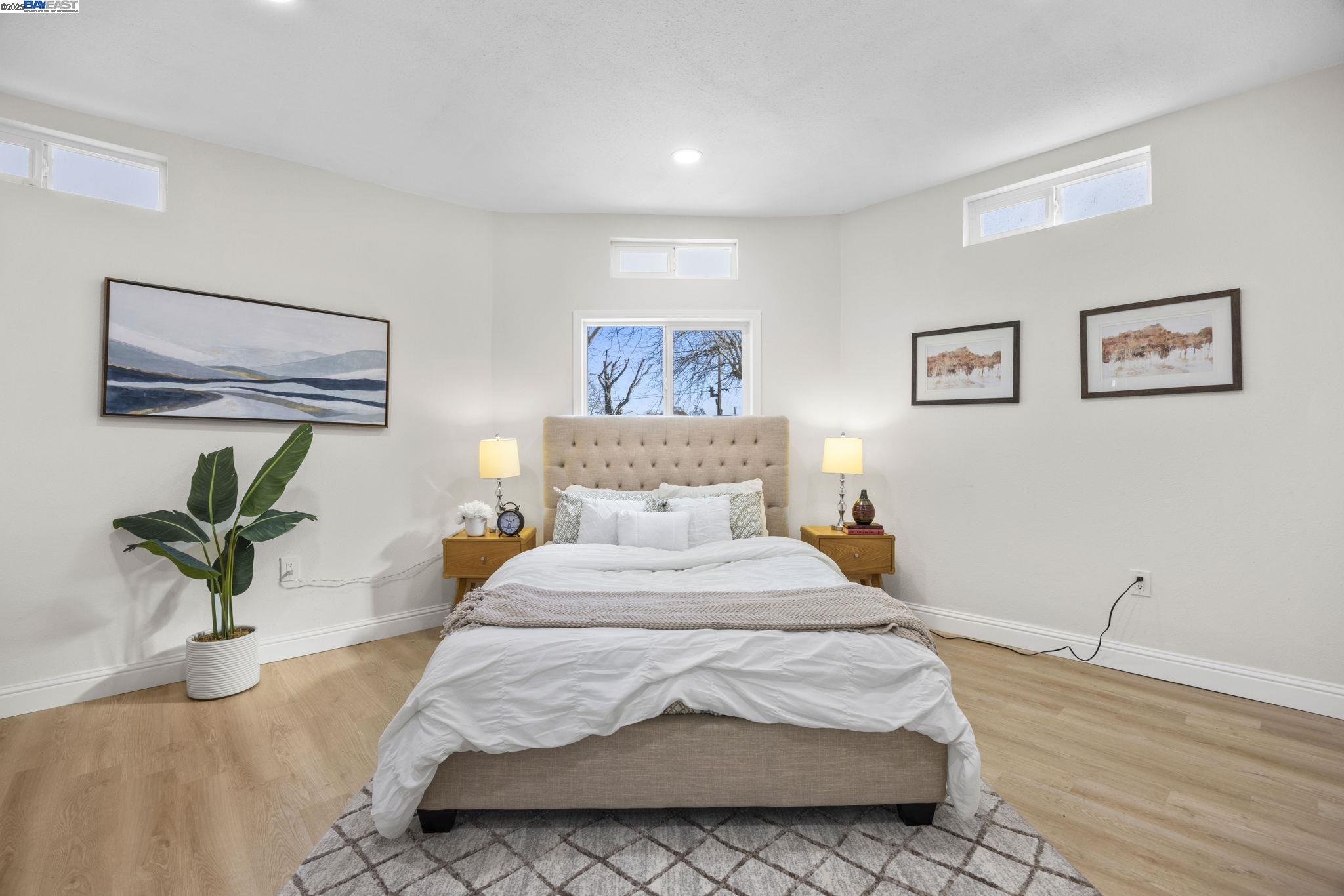 Detail Gallery Image 10 of 29 For 20 W Ruby St, Richmond,  CA 94801 - 2 Beds | 2 Baths