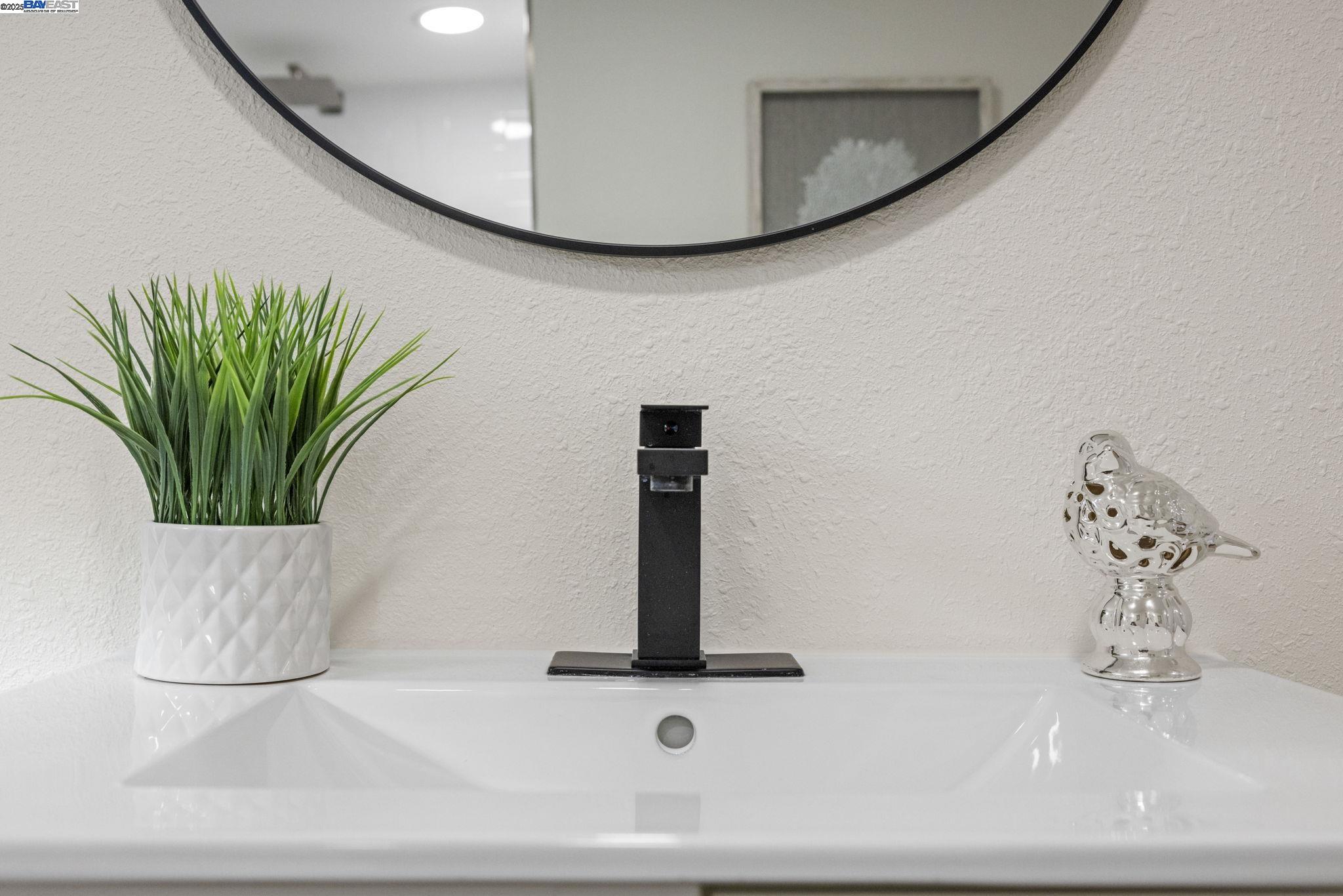 Detail Gallery Image 26 of 29 For 20 W Ruby St, Richmond,  CA 94801 - 2 Beds | 2 Baths