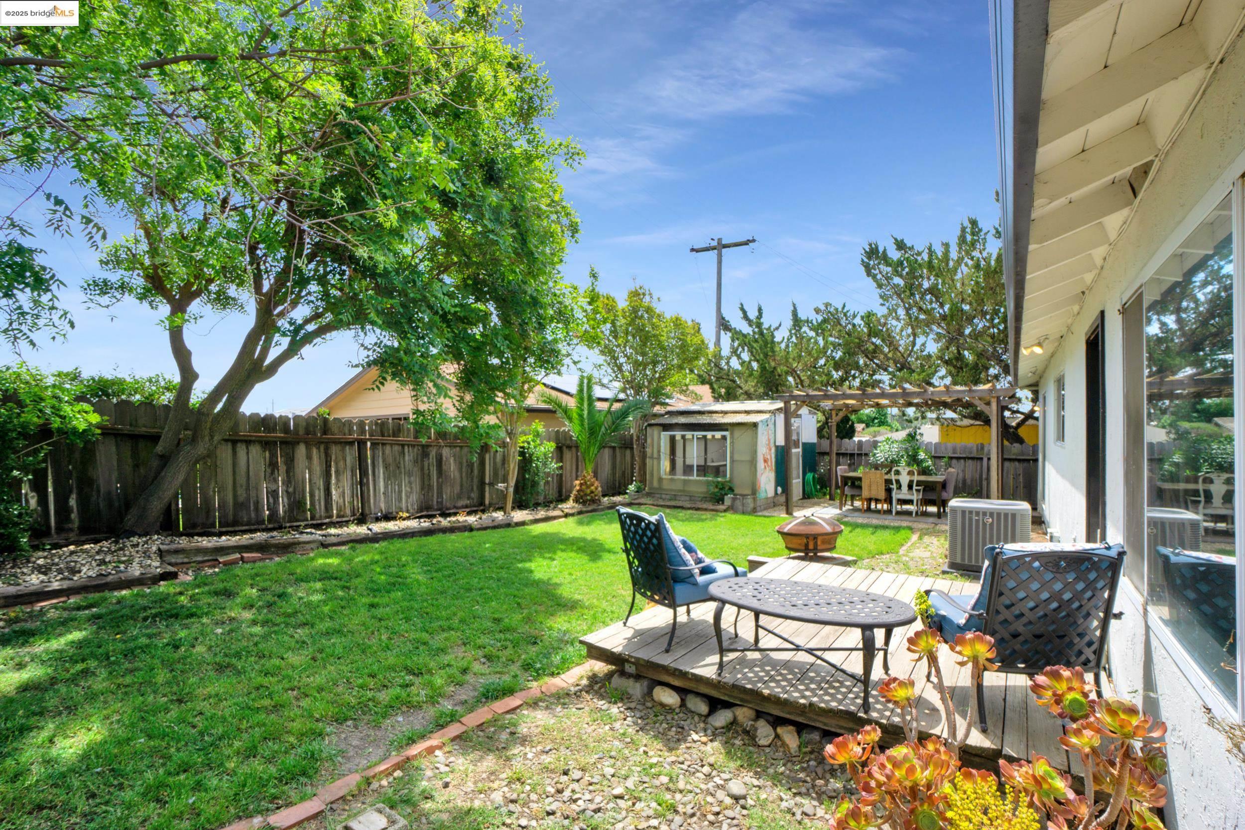 Detail Gallery Image 11 of 45 For 835 Elm Way, Rio Vista,  CA 94571 - 3 Beds | 1/1 Baths