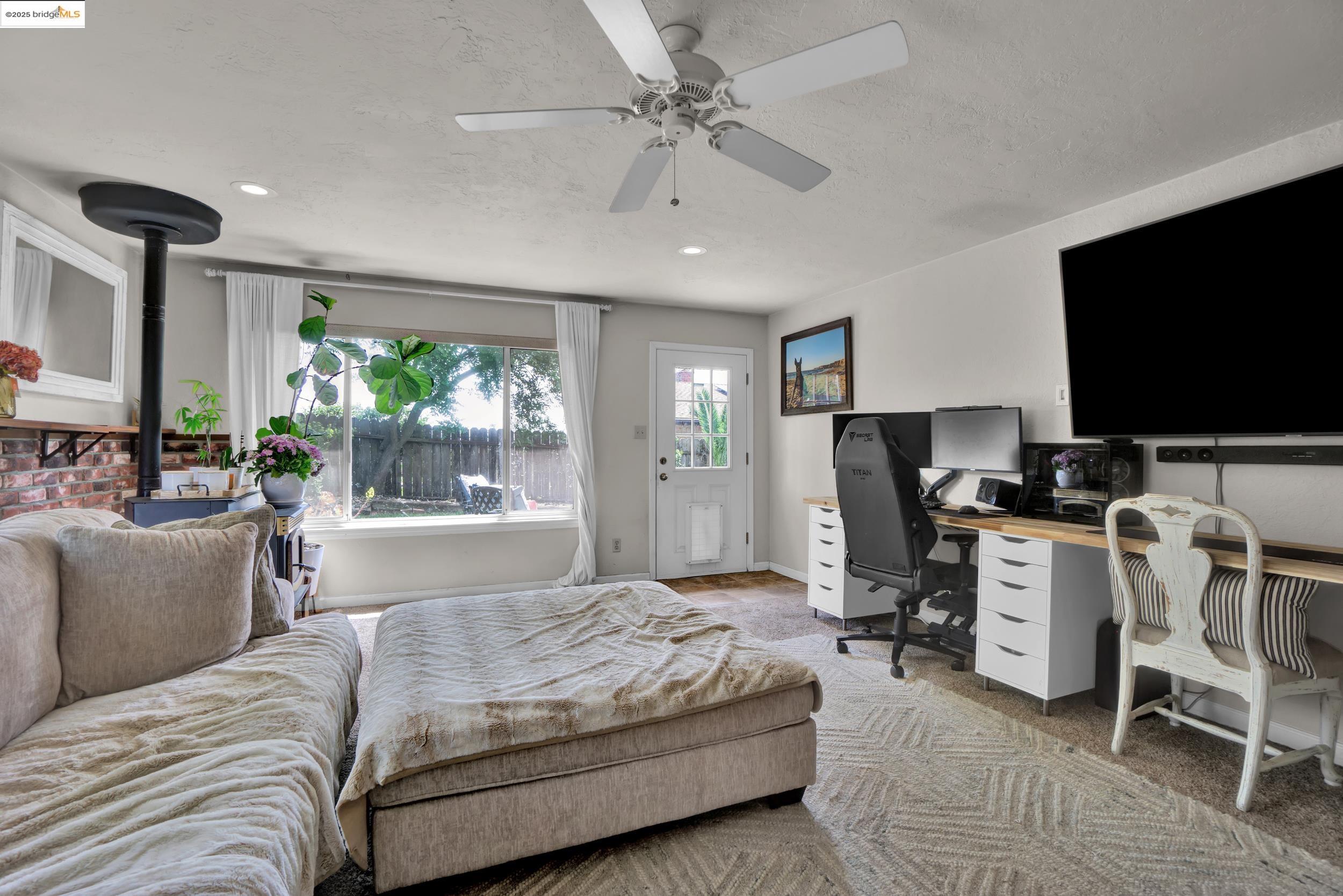 Detail Gallery Image 21 of 45 For 835 Elm Way, Rio Vista,  CA 94571 - 3 Beds | 1/1 Baths