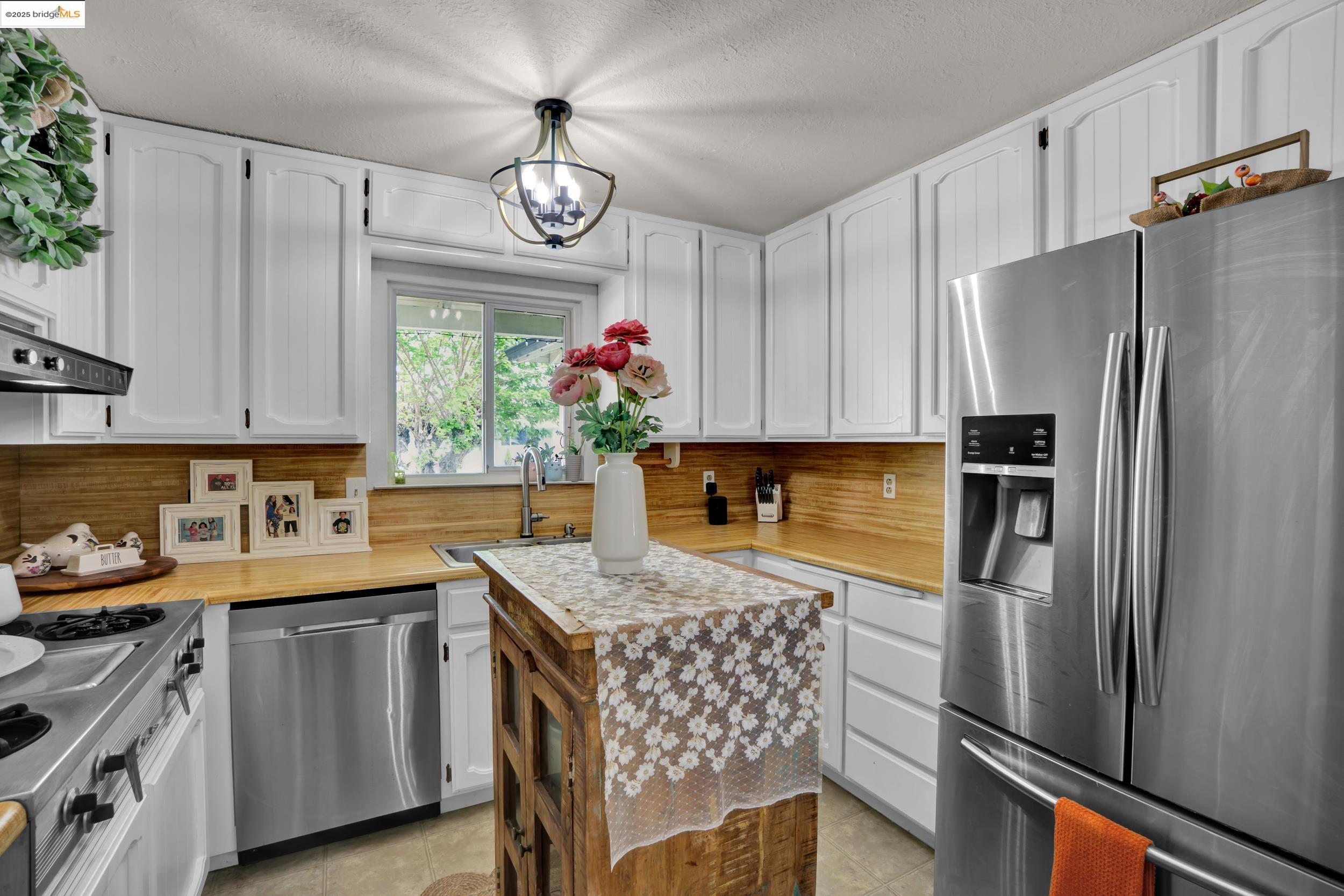 Detail Gallery Image 28 of 45 For 835 Elm Way, Rio Vista,  CA 94571 - 3 Beds | 1/1 Baths