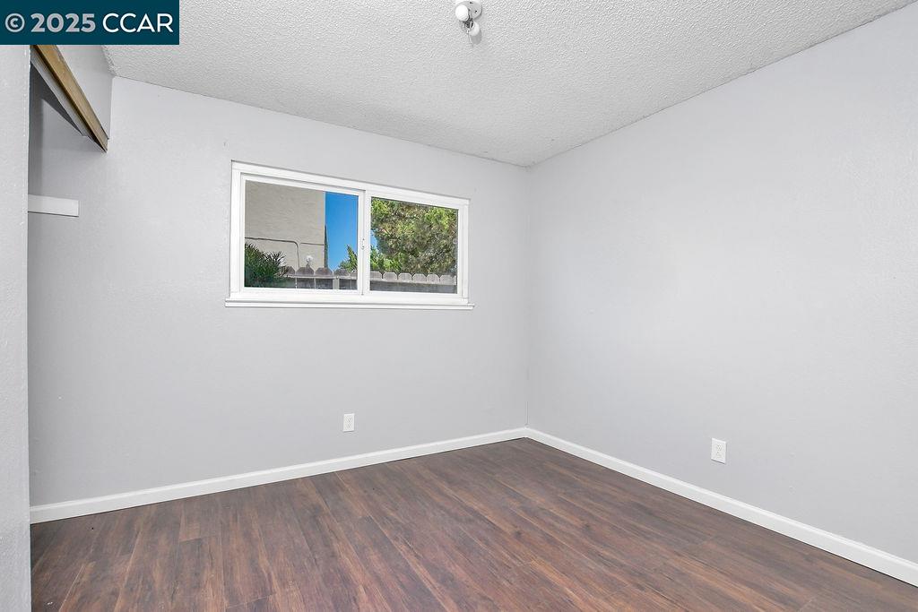 Detail Gallery Image 15 of 28 For 302 Lisa Ct, Stockton,  CA 95210 - 4 Beds | 2 Baths