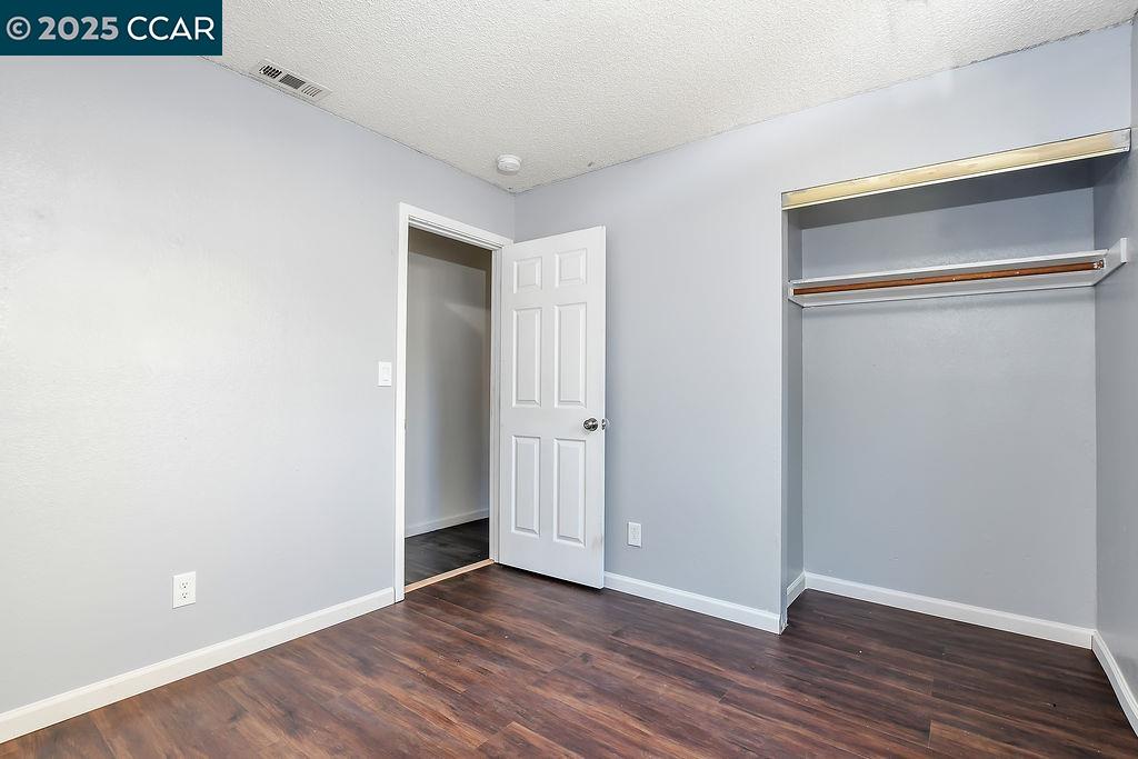 Detail Gallery Image 16 of 28 For 302 Lisa Ct, Stockton,  CA 95210 - 4 Beds | 2 Baths