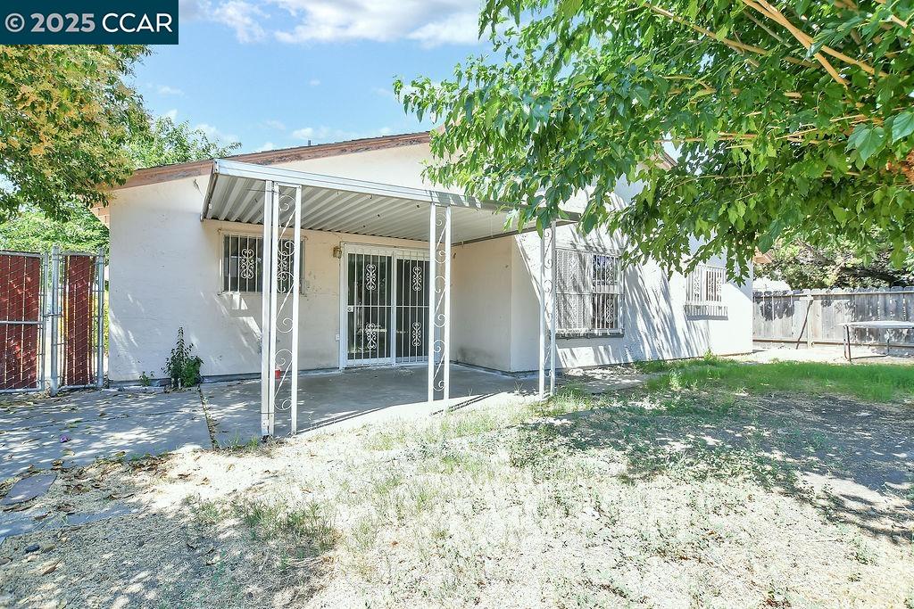 Detail Gallery Image 23 of 28 For 302 Lisa Ct, Stockton,  CA 95210 - 4 Beds | 2 Baths