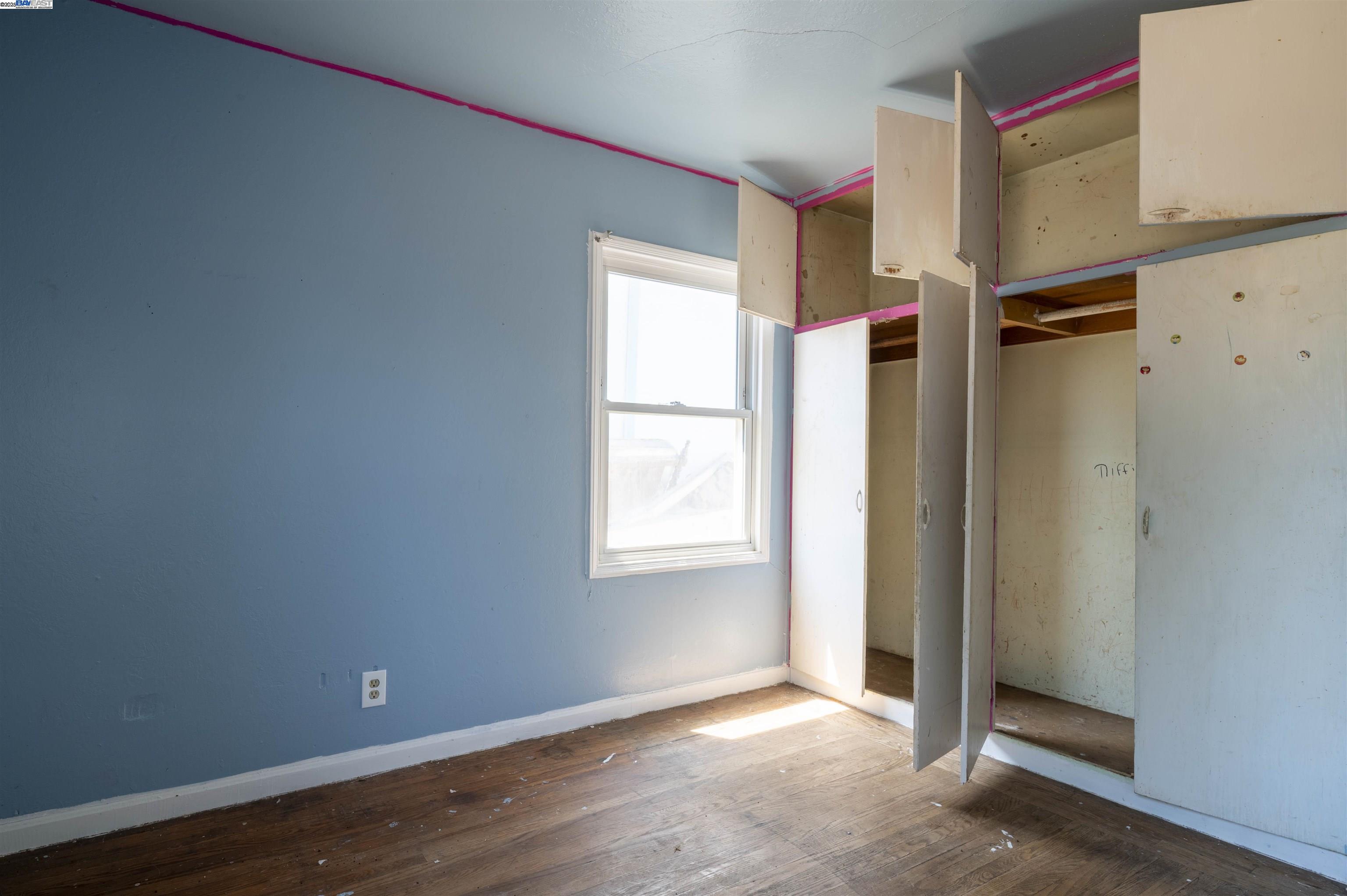 Detail Gallery Image 11 of 16 For 9638 E St, Oakland,  CA 94603 - 2 Beds | 1 Baths
