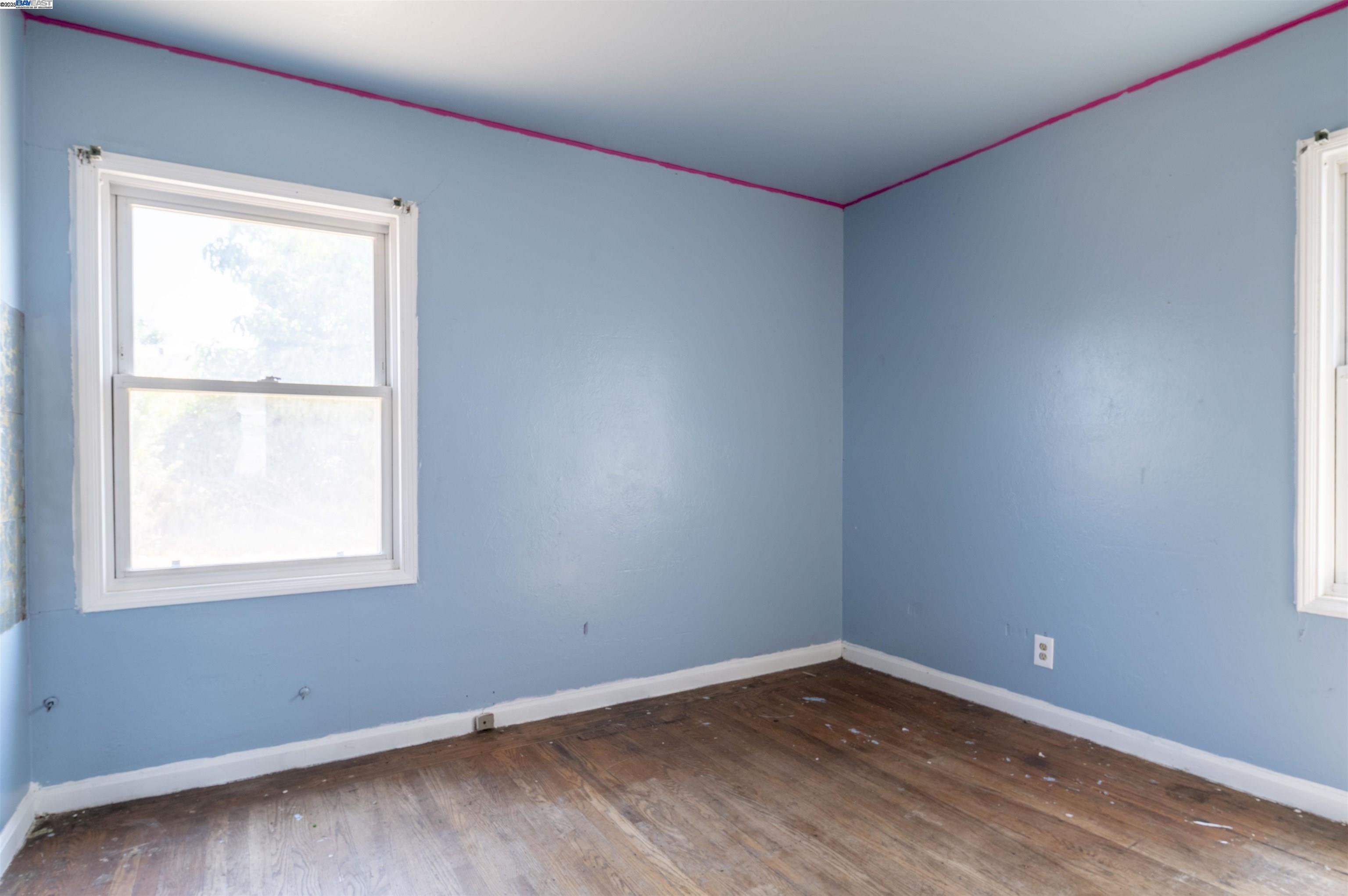 Detail Gallery Image 10 of 16 For 9638 E St, Oakland,  CA 94603 - 2 Beds | 1 Baths