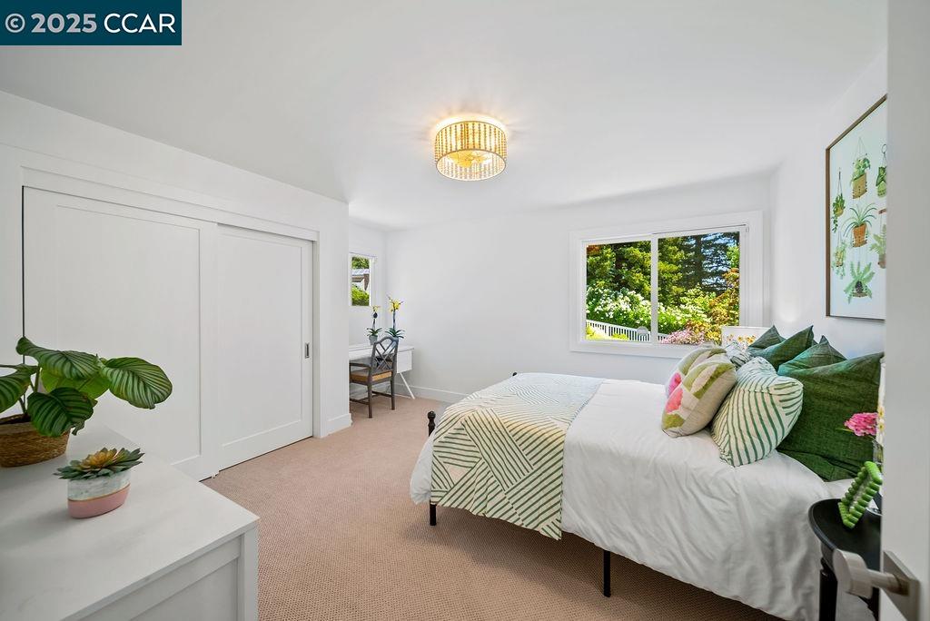 Detail Gallery Image 27 of 60 For 33 Los Arabis Circle, Lafayette,  CA 94549 - 5 Beds | 4/1 Baths
