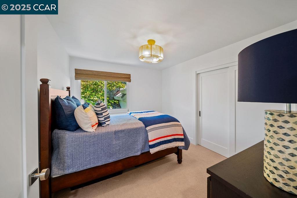 Detail Gallery Image 32 of 60 For 33 Los Arabis Circle, Lafayette,  CA 94549 - 5 Beds | 4/1 Baths