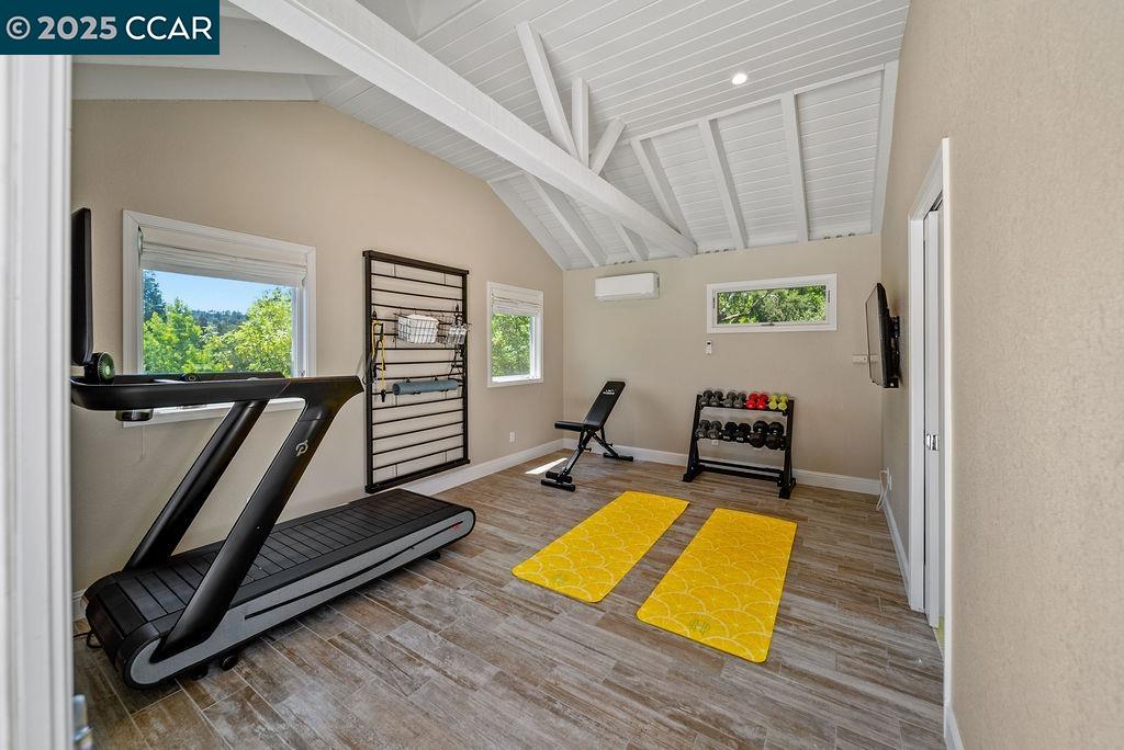 Detail Gallery Image 37 of 60 For 33 Los Arabis Circle, Lafayette,  CA 94549 - 5 Beds | 4/1 Baths