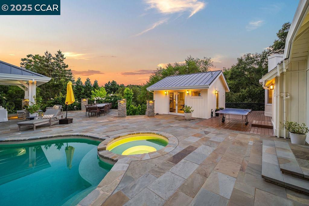 Detail Gallery Image 53 of 60 For 33 Los Arabis Circle, Lafayette,  CA 94549 - 5 Beds | 4/1 Baths
