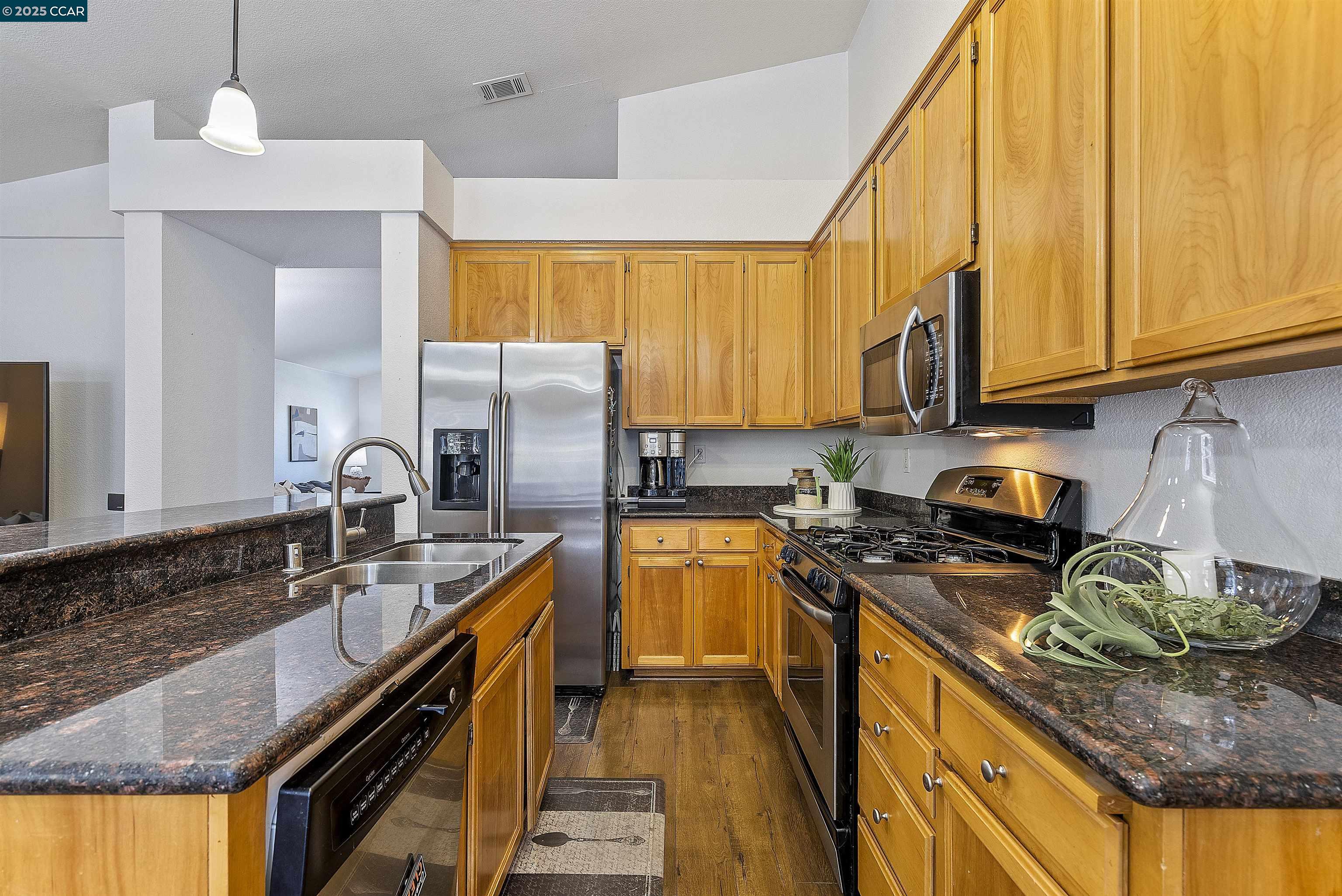 Detail Gallery Image 17 of 55 For 5176 Tehachapi Way, Antioch,  CA 94531 - 3 Beds | 2 Baths