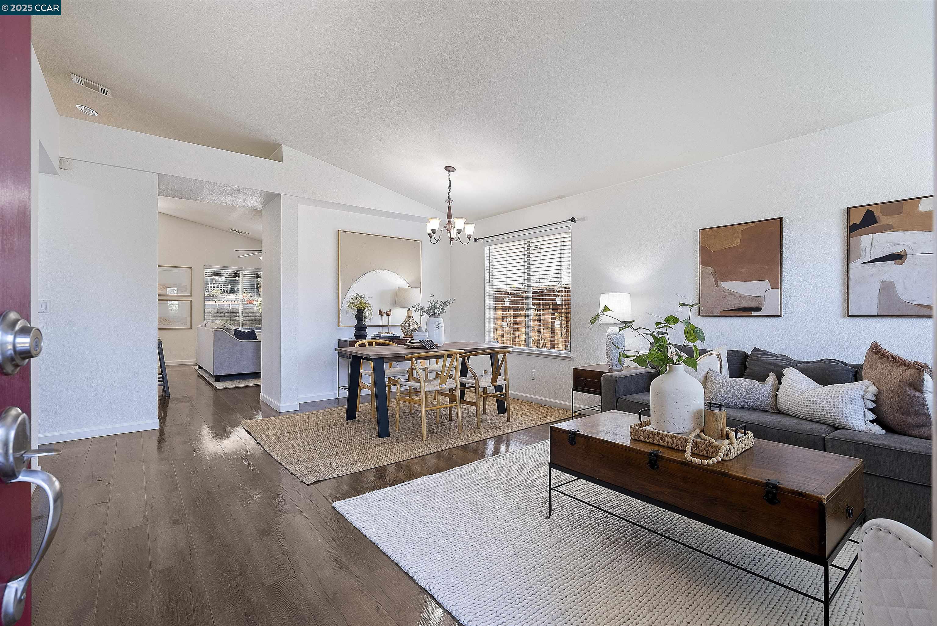 Detail Gallery Image 3 of 55 For 5176 Tehachapi Way, Antioch,  CA 94531 - 3 Beds | 2 Baths