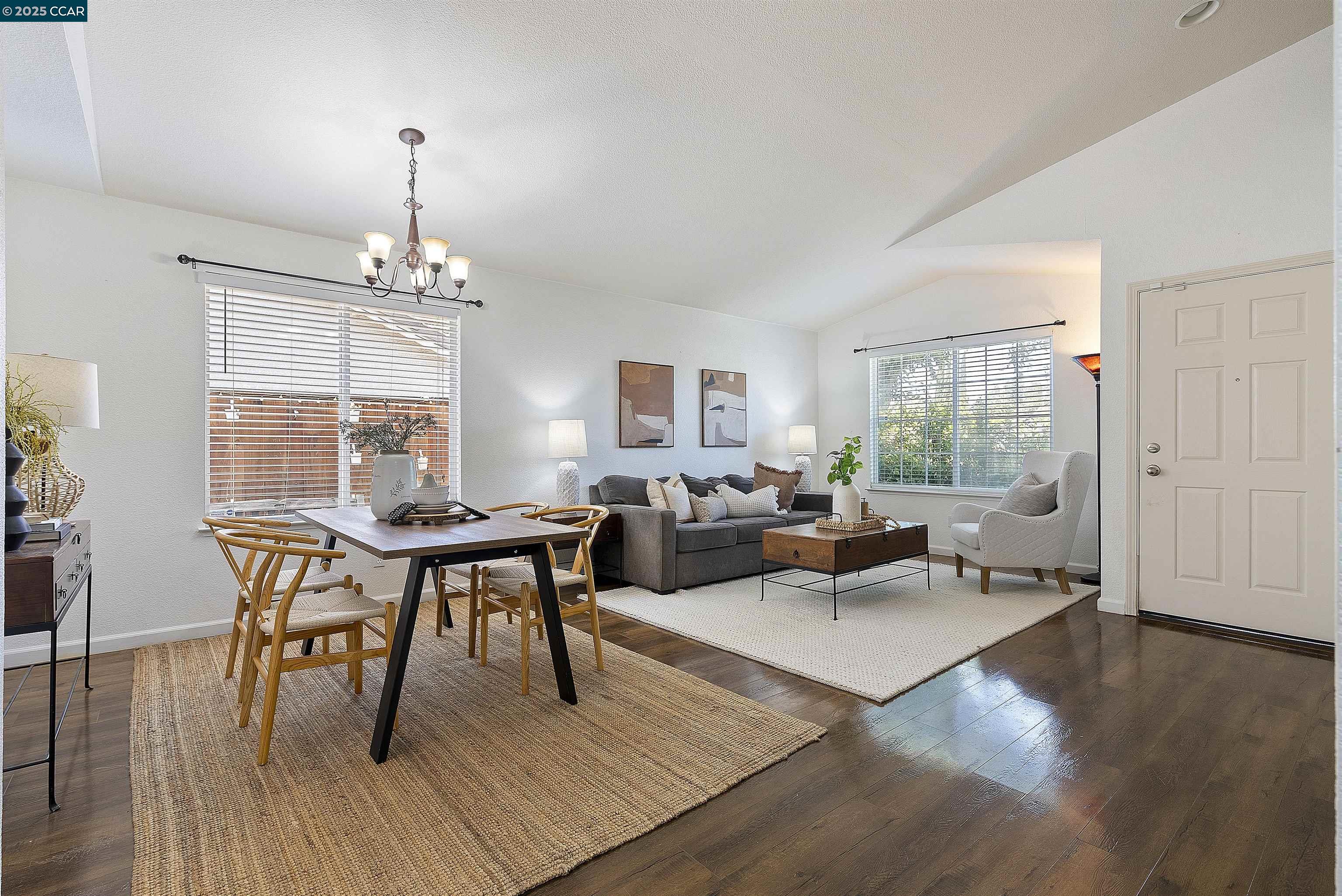 Detail Gallery Image 5 of 55 For 5176 Tehachapi Way, Antioch,  CA 94531 - 3 Beds | 2 Baths