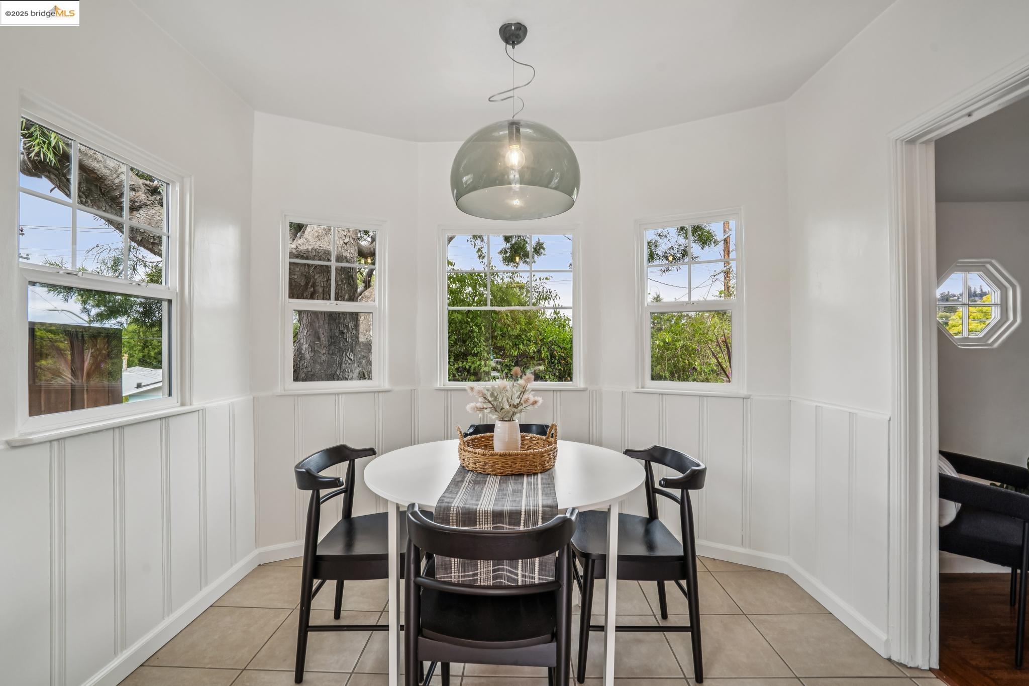 Detail Gallery Image 14 of 30 For 4006 Lincoln Ave, Oakland,  CA 94602 - 2 Beds | 1 Baths