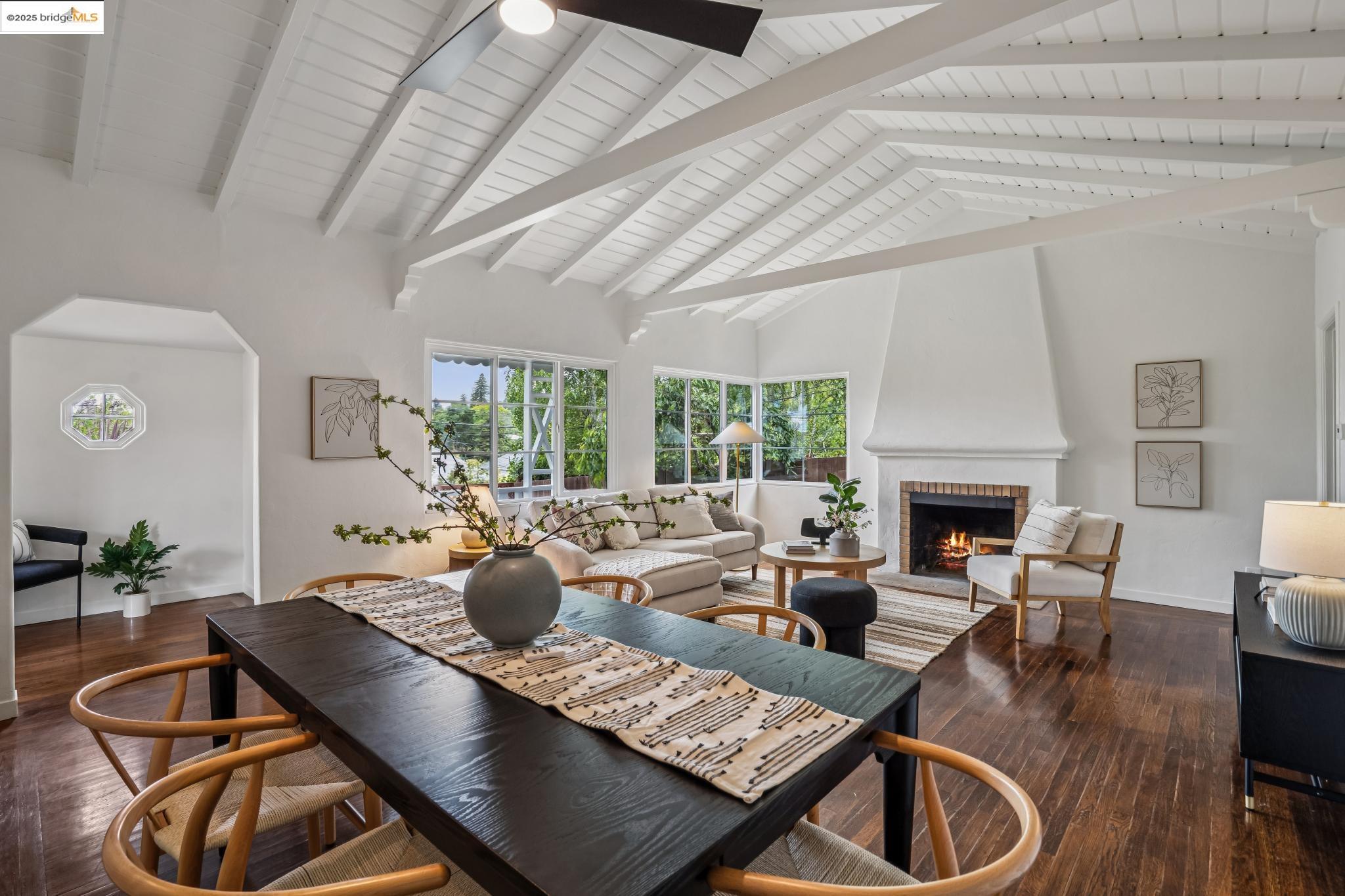 Detail Gallery Image 7 of 30 For 4006 Lincoln Ave, Oakland,  CA 94602 - 2 Beds | 1 Baths