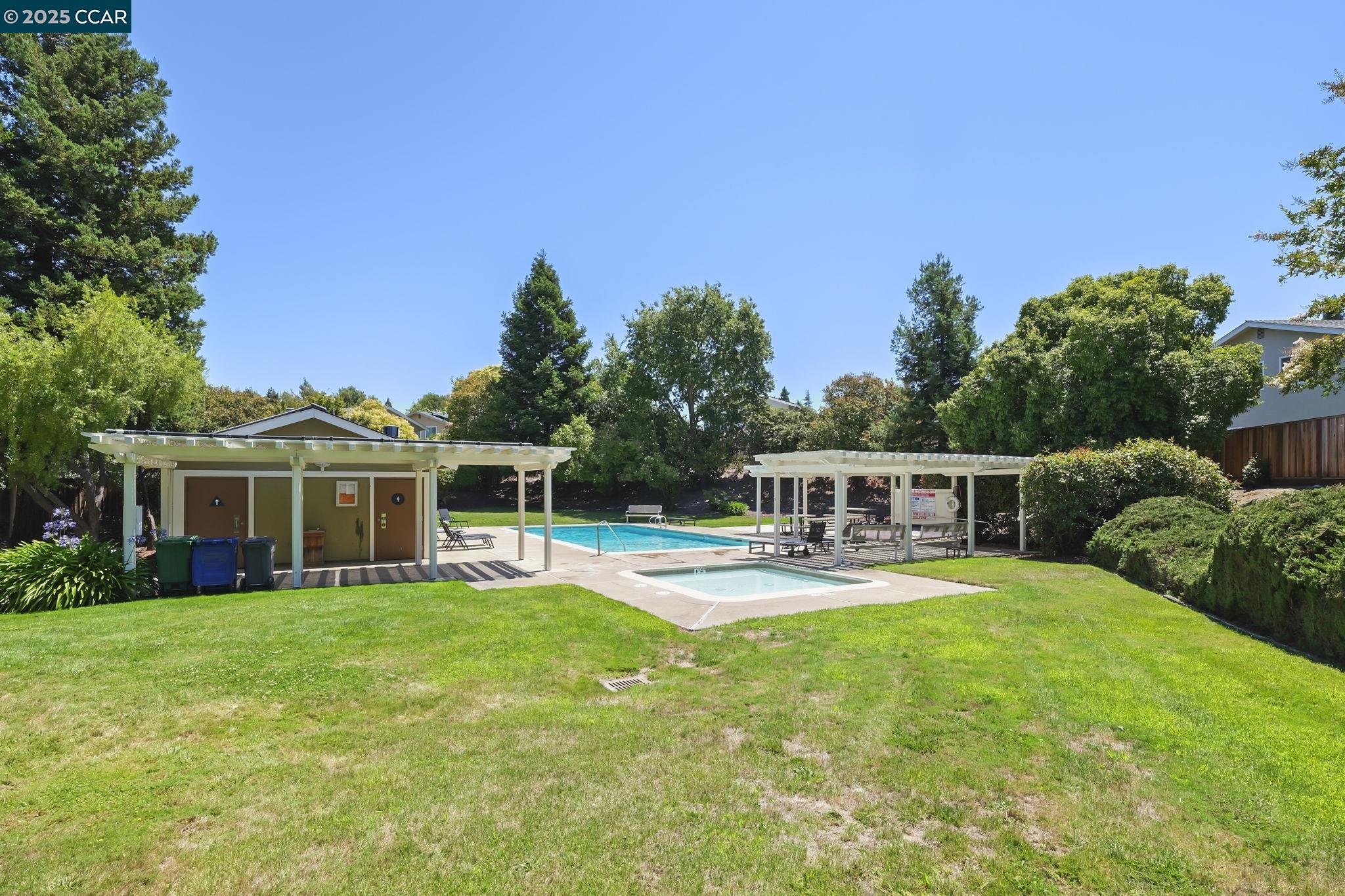 Detail Gallery Image 33 of 35 For 169 Castleton Court, San Ramon,  CA 94583 - 4 Beds | 2/1 Baths