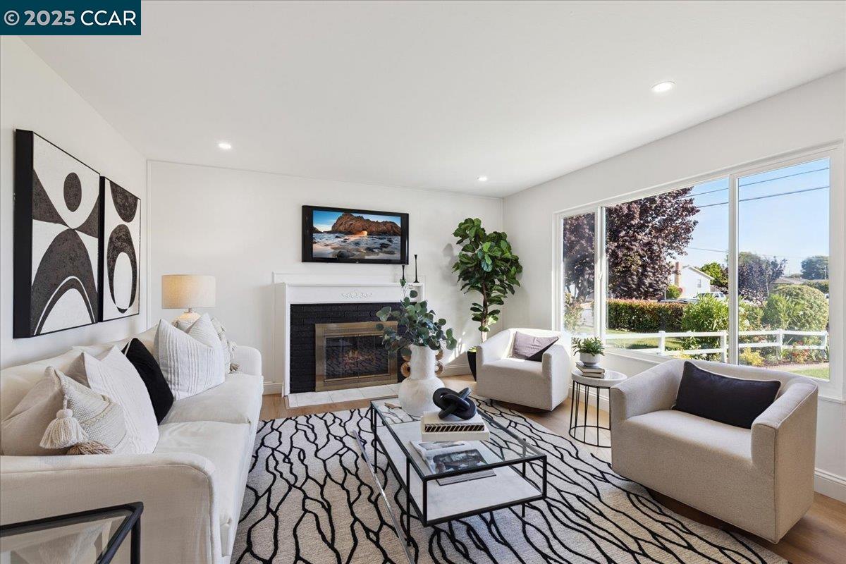Detail Gallery Image 13 of 39 For 36172 Sandalwood St, Newark,  CA 94560 - 4 Beds | 2 Baths