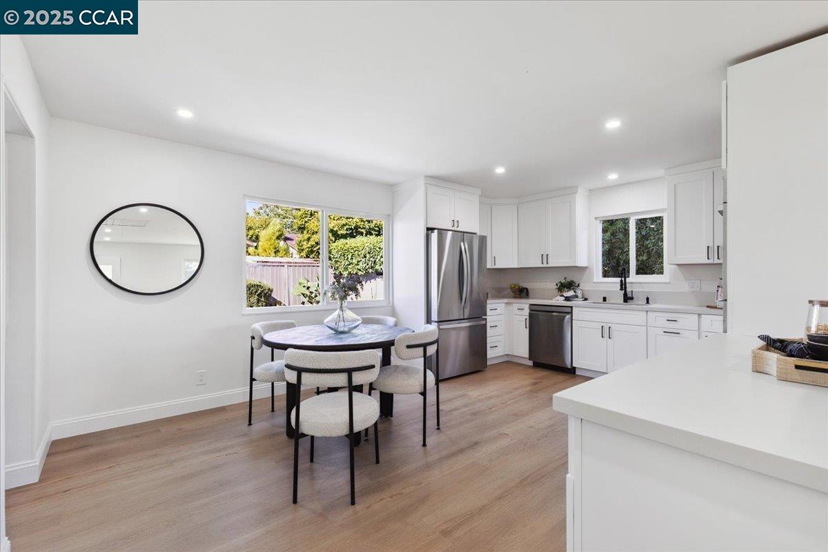 Detail Gallery Image 6 of 39 For 36172 Sandalwood St, Newark,  CA 94560 - 4 Beds | 2 Baths