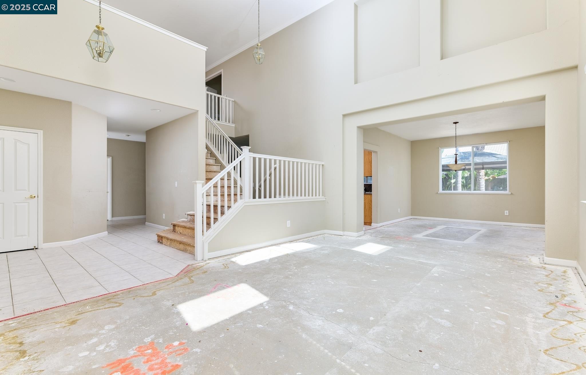 Detail Gallery Image 13 of 39 For 401 Pinenut St, Oakley,  CA 94561 - 5 Beds | 3 Baths