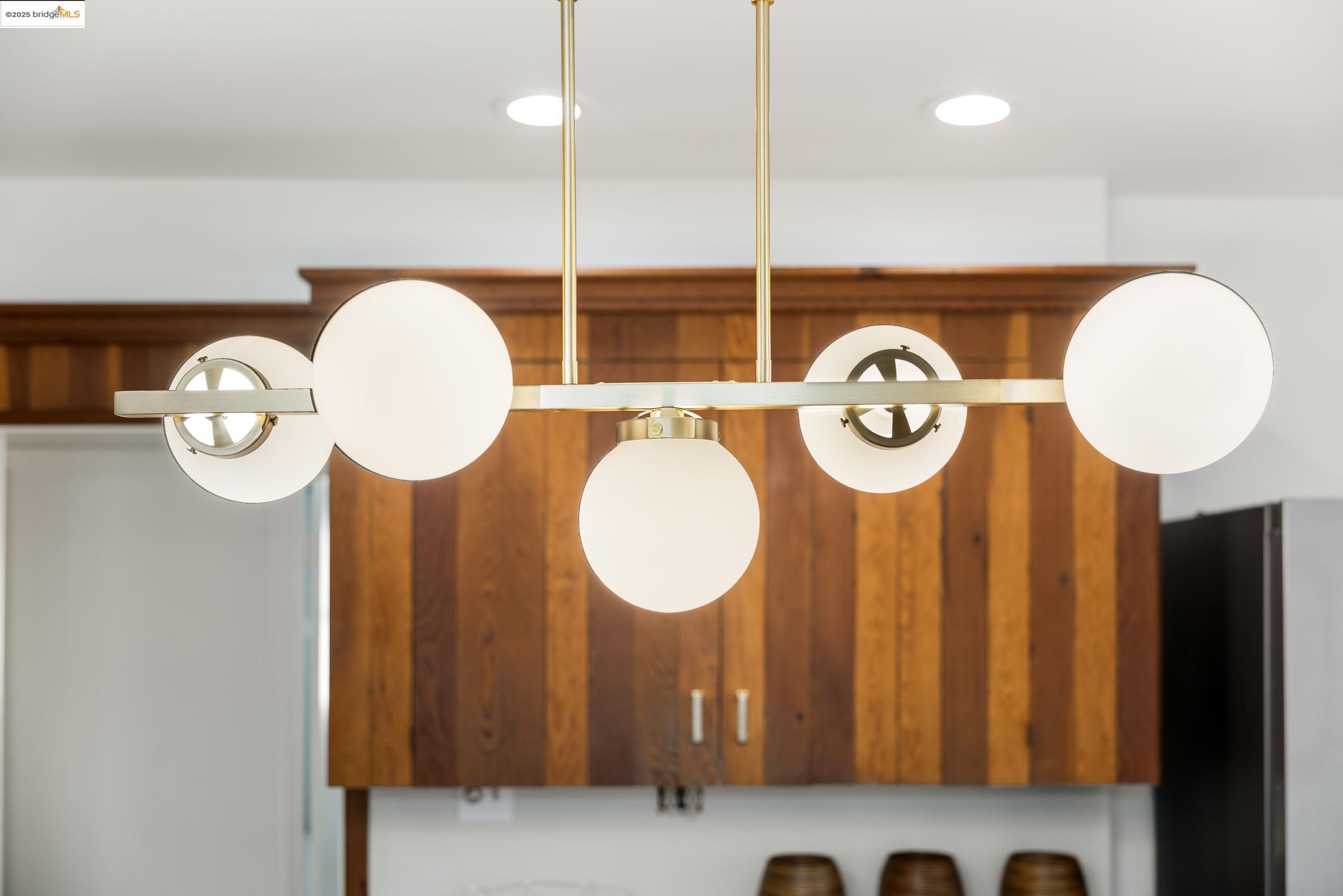 Detail Gallery Image 16 of 56 For 1409 Bonita Ave, Berkeley,  CA 94709 - 4 Beds | 2 Baths