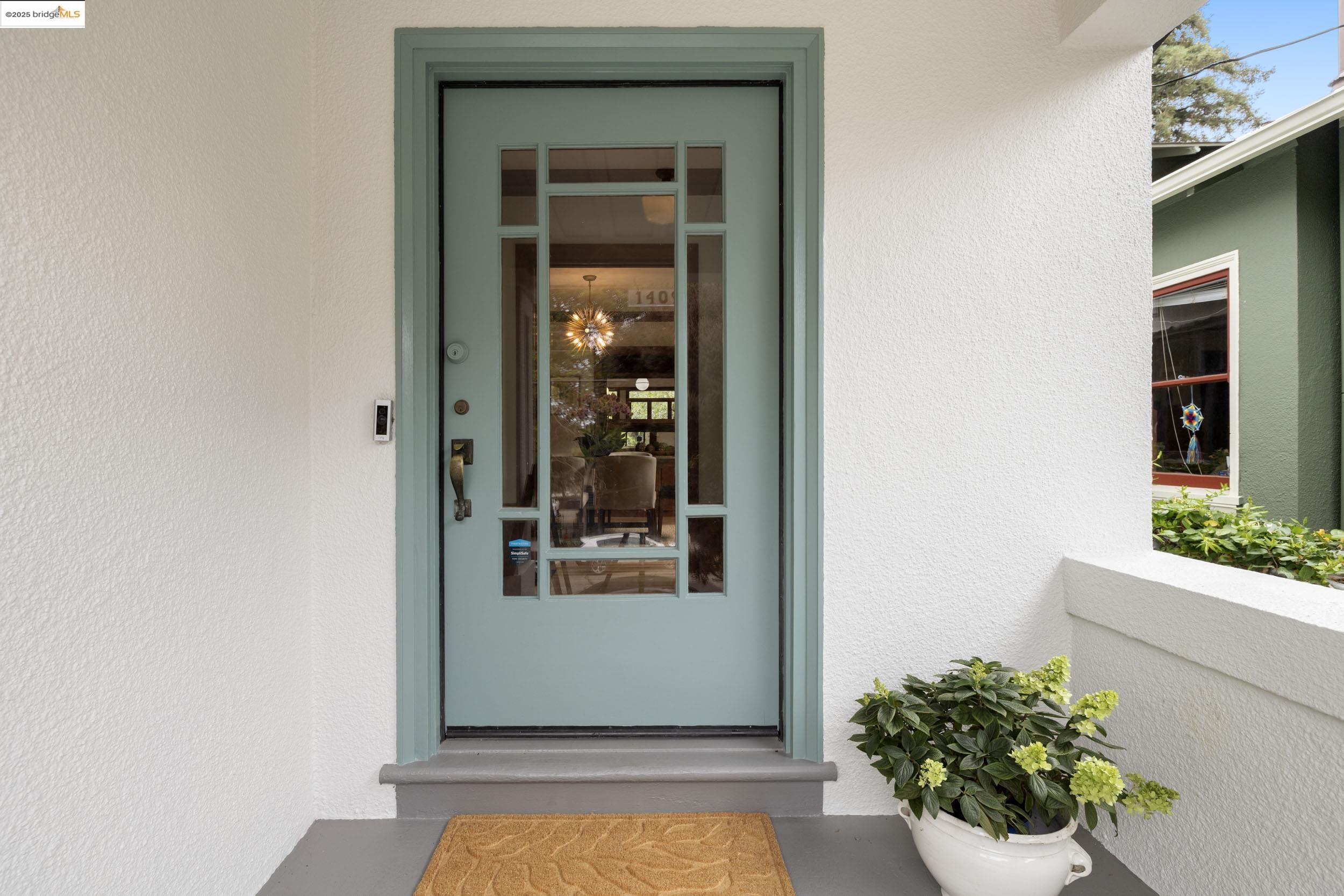 Detail Gallery Image 4 of 56 For 1409 Bonita Ave, Berkeley,  CA 94709 - 4 Beds | 2 Baths