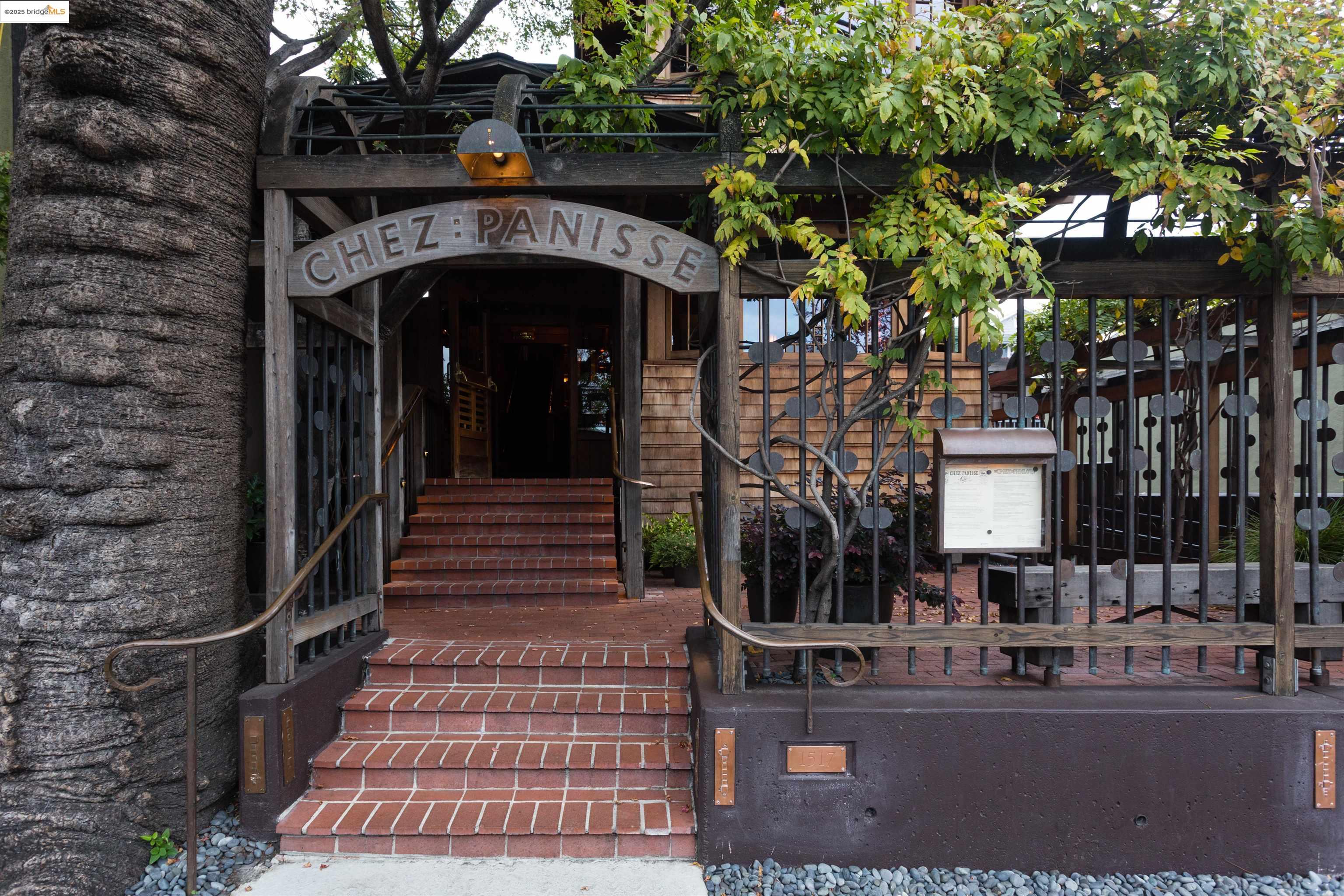 Detail Gallery Image 55 of 56 For 1409 Bonita Ave, Berkeley,  CA 94709 - 4 Beds | 2 Baths
