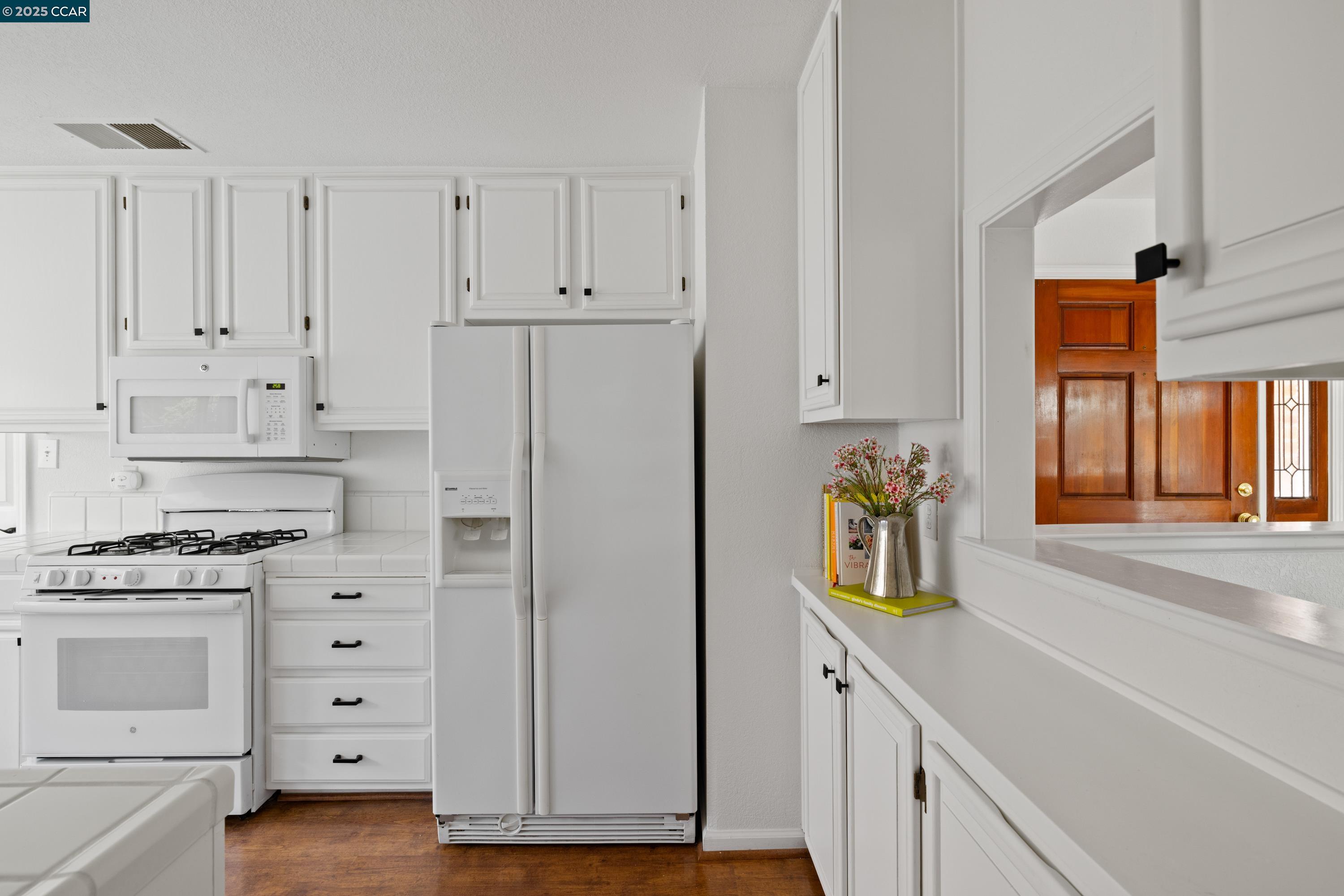 Detail Gallery Image 12 of 26 For 1016 Dyer Dr., Lafayette,  CA 94549 - 3 Beds | 2 Baths