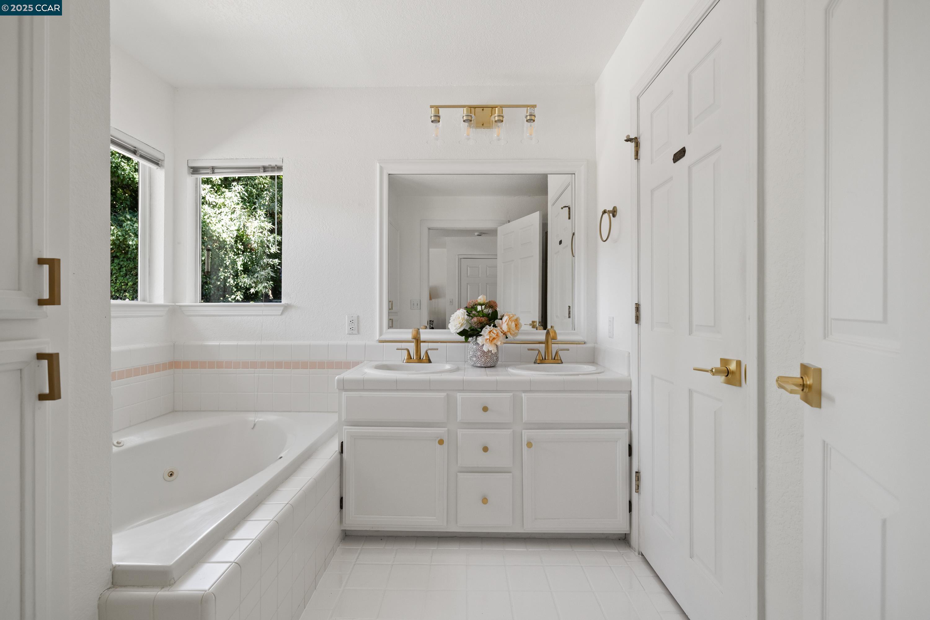 Detail Gallery Image 15 of 26 For 1016 Dyer Dr., Lafayette,  CA 94549 - 3 Beds | 2 Baths