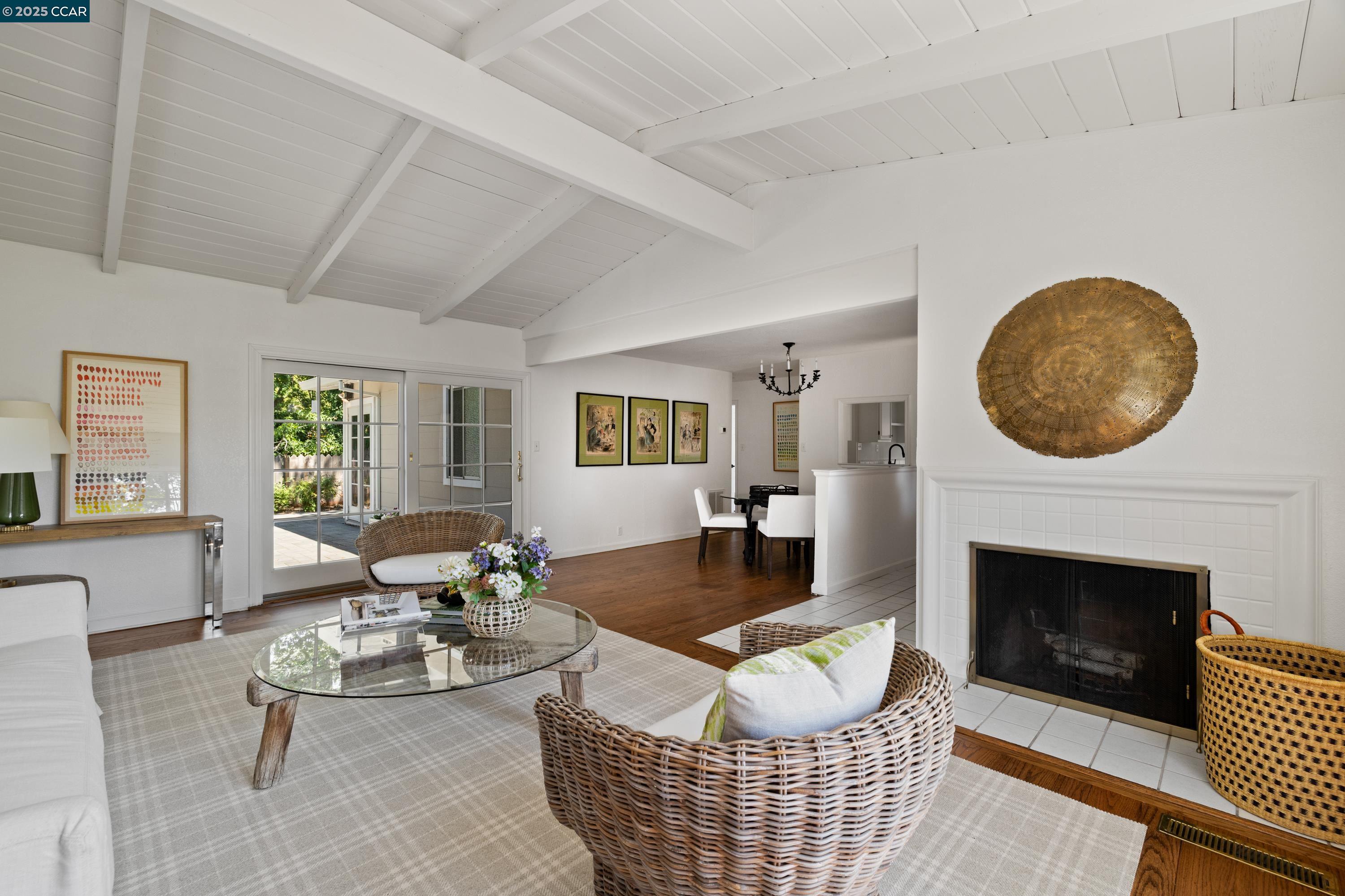 Detail Gallery Image 6 of 26 For 1016 Dyer Dr., Lafayette,  CA 94549 - 3 Beds | 2 Baths