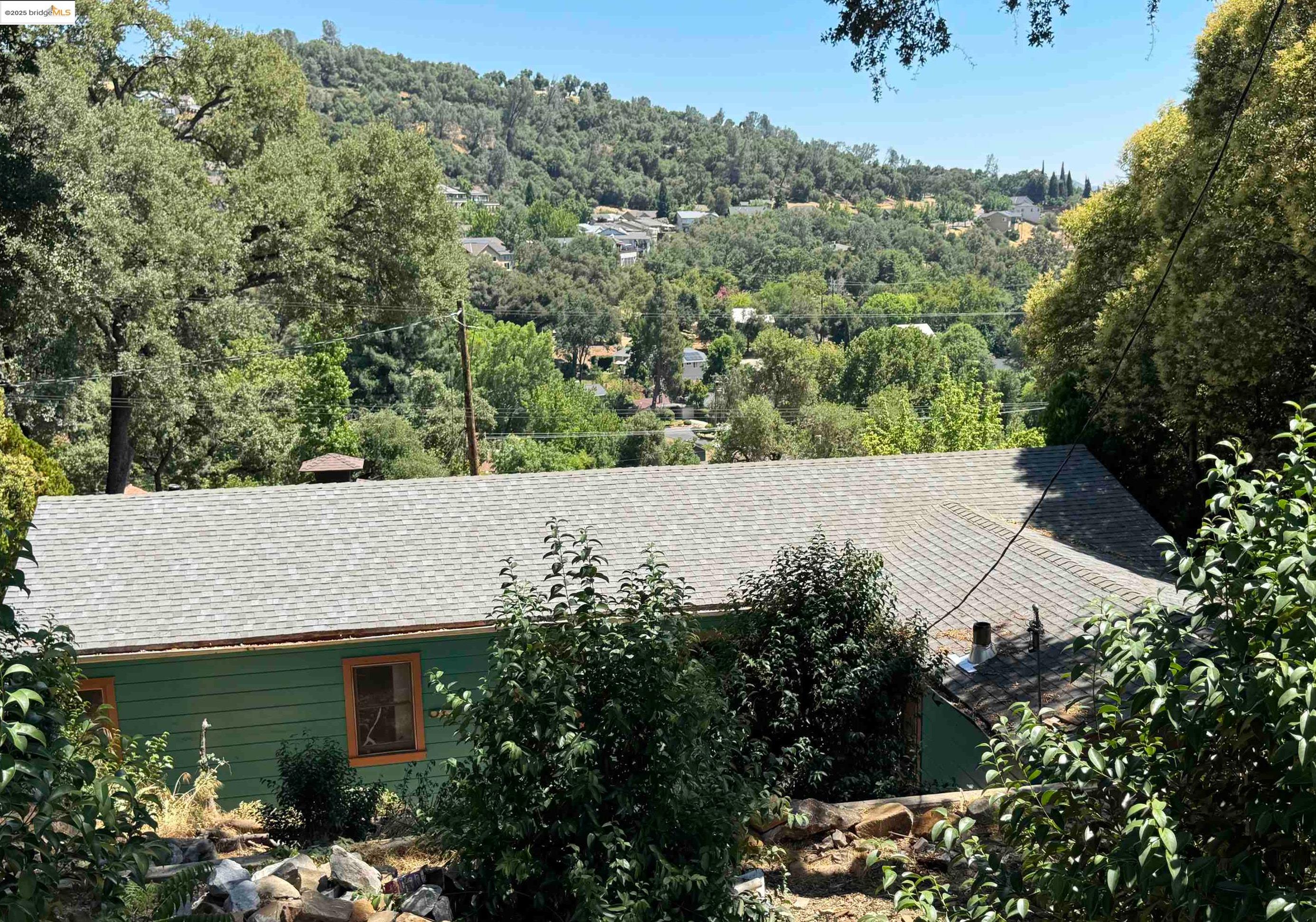 Detail Gallery Image 2 of 17 For 266 E Jackson St, Sonora,  CA 95370 - 3 Beds | 1 Baths