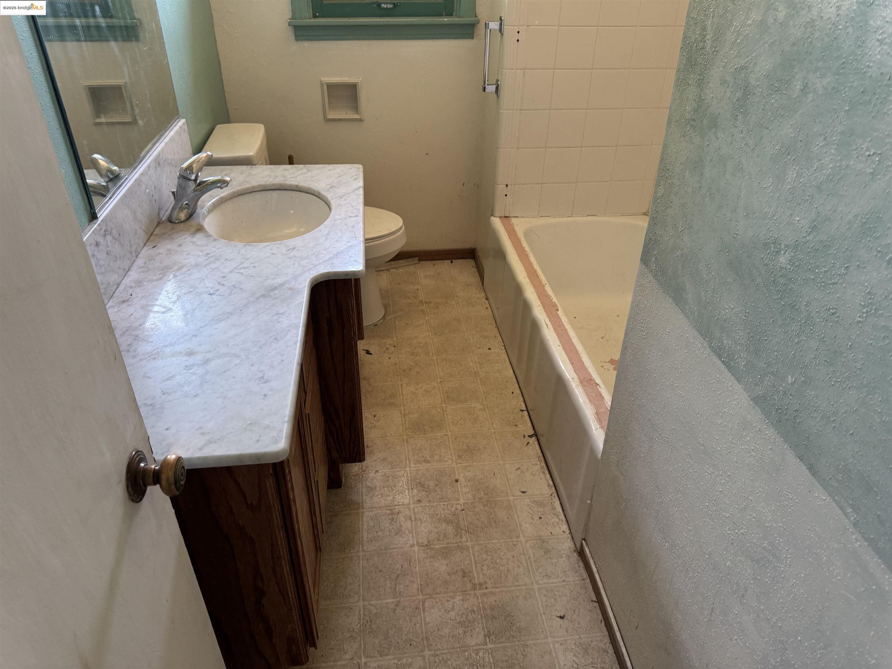 Detail Gallery Image 15 of 17 For 266 E Jackson St, Sonora,  CA 95370 - 3 Beds | 1 Baths