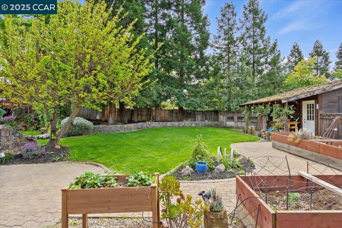 Detail Gallery Image 26 of 57 For 1101 North Gate Road, Walnut Creek,  CA 94598 - 5 Beds | 3/1 Baths