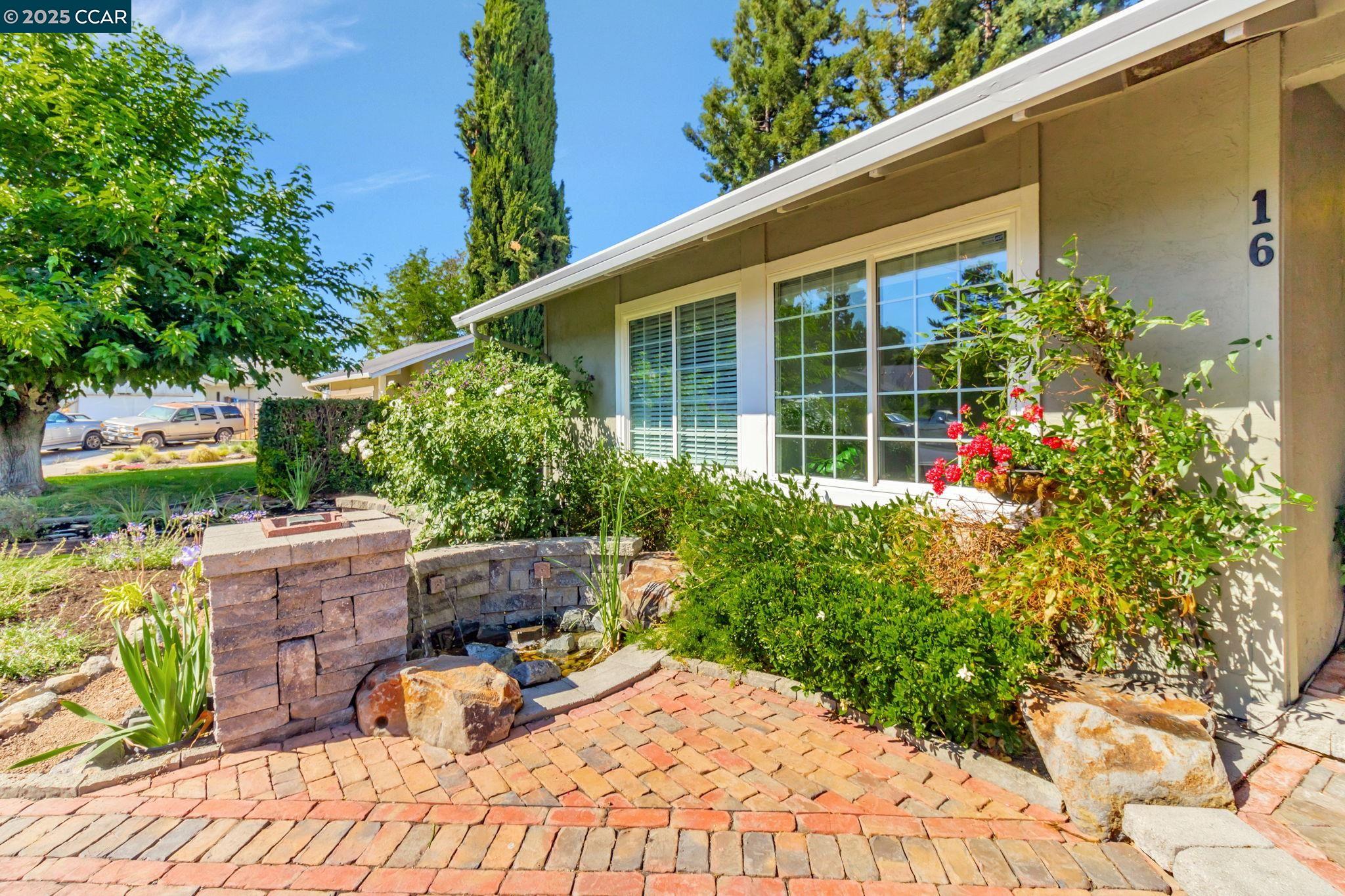 Detail Gallery Image 3 of 32 For 16 Belfast Pl, San Ramon,  CA 94583 - 3 Beds | 2 Baths