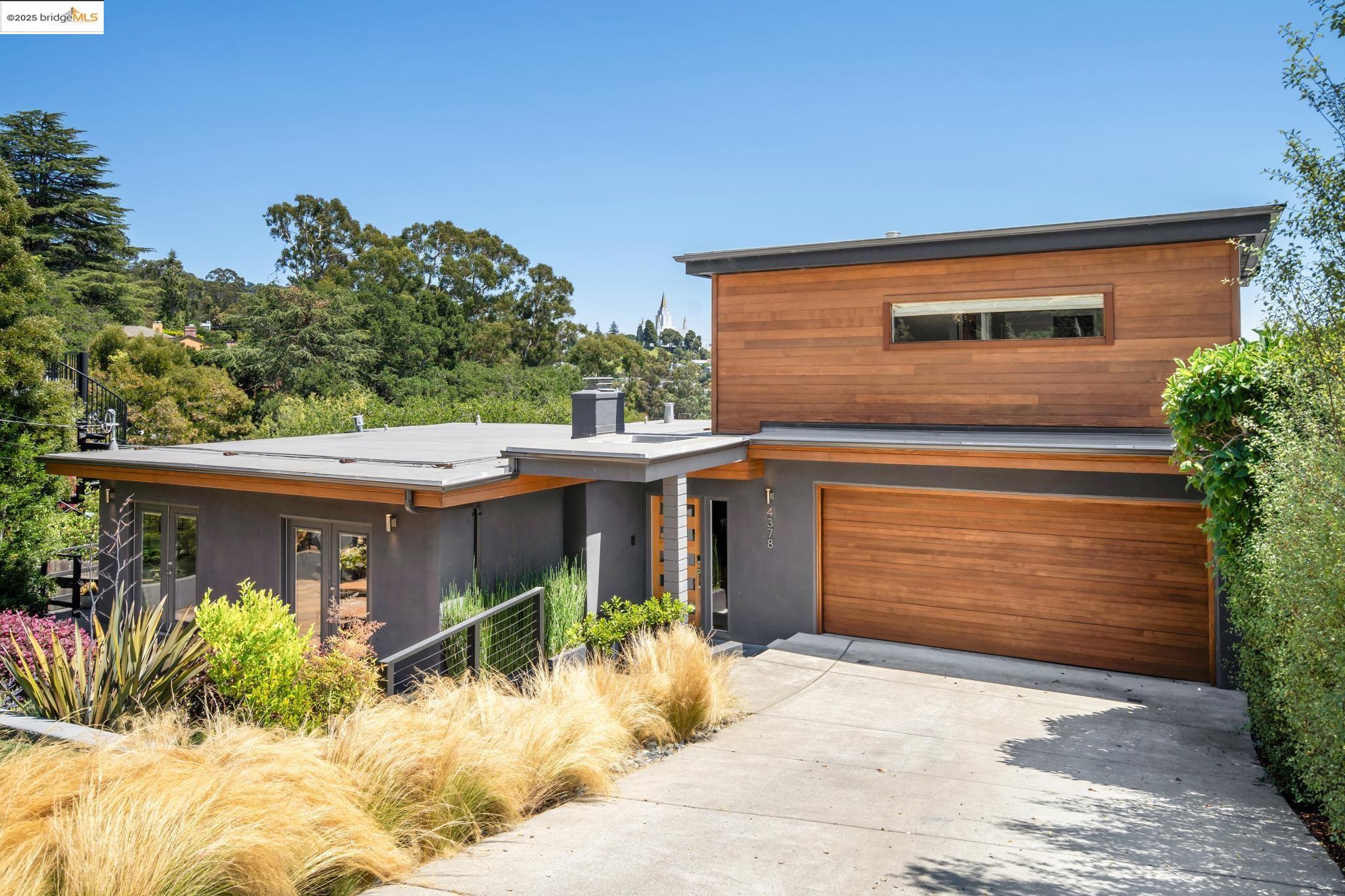 4378 Arcadia Ave, Oakland, California 94602, 4 Bedrooms Bedrooms, 8 Rooms Rooms,4 BathroomsBathrooms,Residential,For Sale,4378 Arcadia Ave,41105279