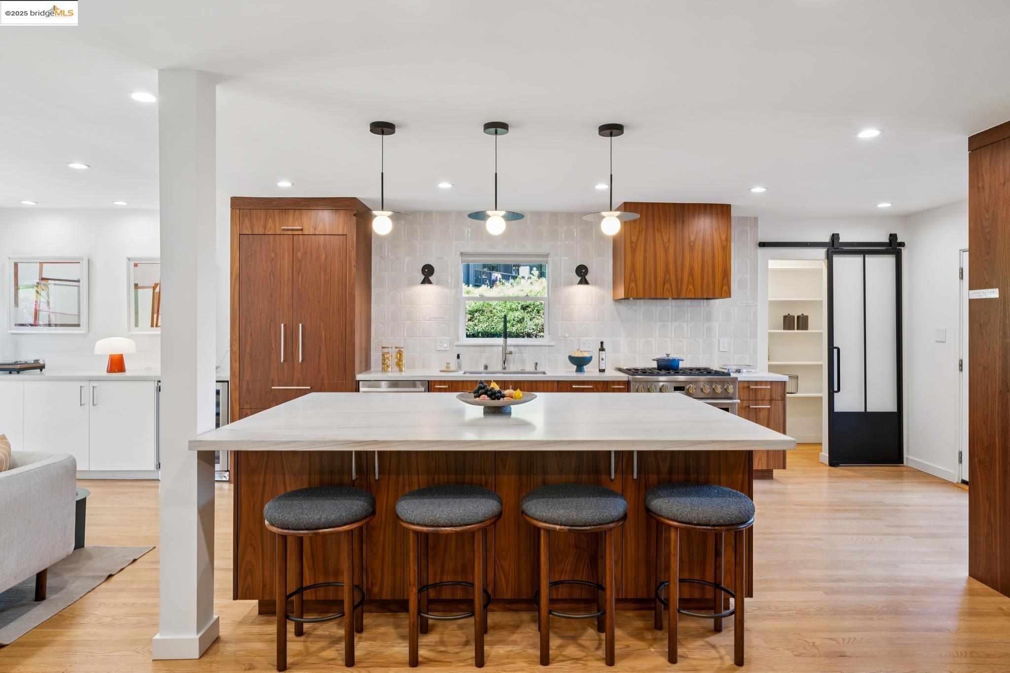 4378 Arcadia Ave, Oakland, California 94602, 4 Bedrooms Bedrooms, 8 Rooms Rooms,4 BathroomsBathrooms,Residential,For Sale,4378 Arcadia Ave,41105279