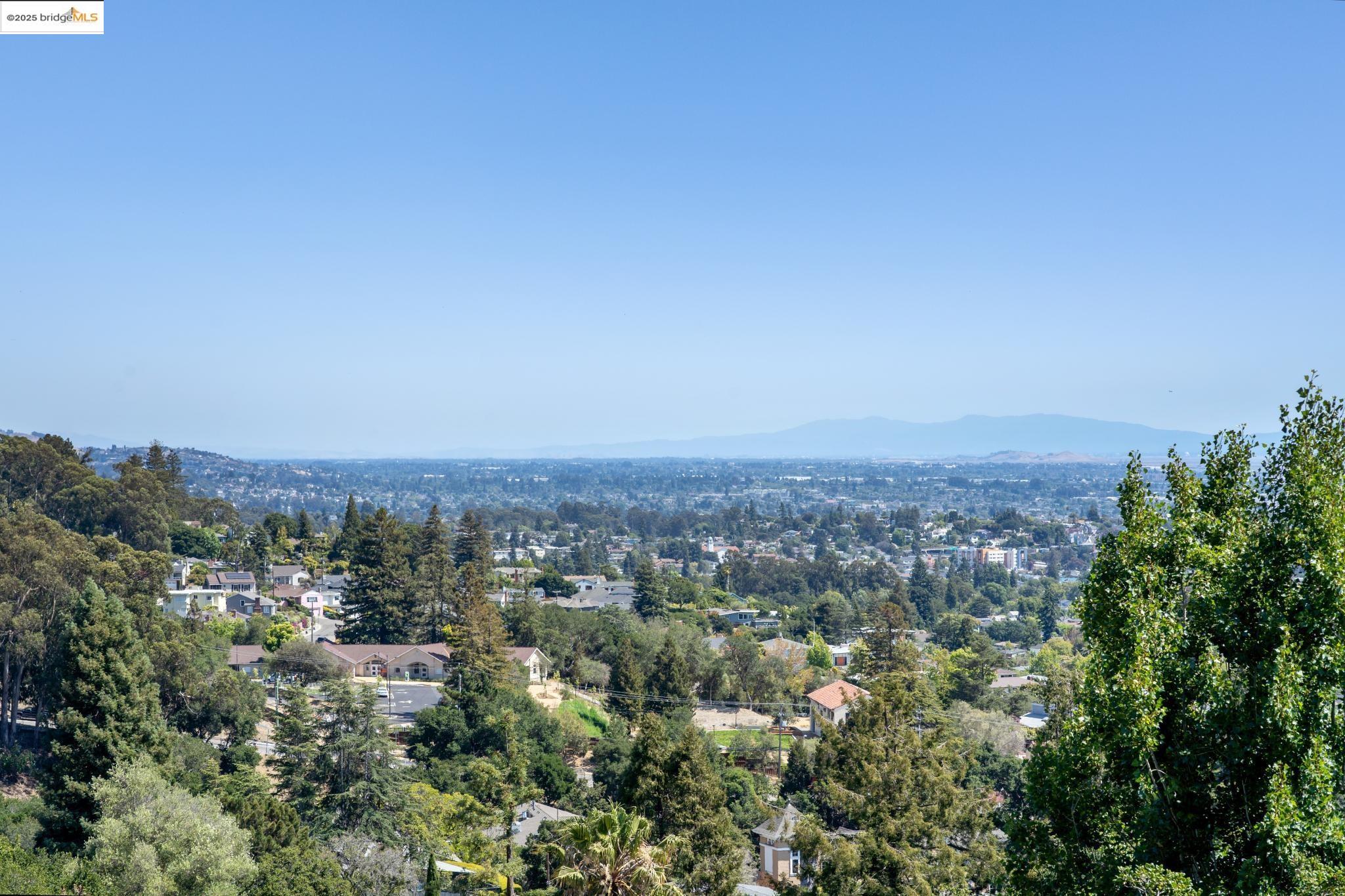 4378 Arcadia Ave, Oakland, California 94602, 4 Bedrooms Bedrooms, 8 Rooms Rooms,4 BathroomsBathrooms,Residential,For Sale,4378 Arcadia Ave,41105279