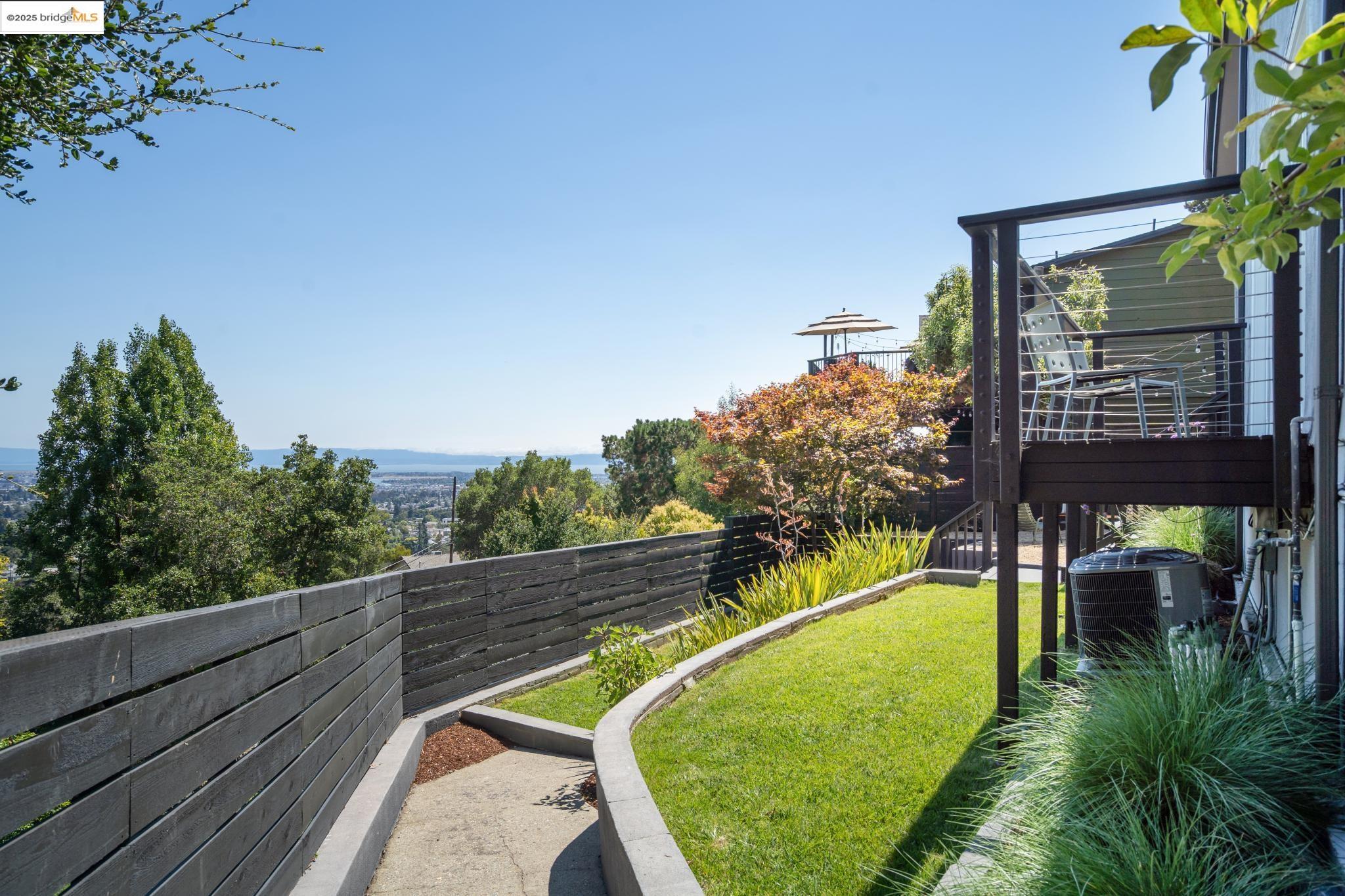 4378 Arcadia Ave, Oakland, California 94602, 4 Bedrooms Bedrooms, 8 Rooms Rooms,4 BathroomsBathrooms,Residential,For Sale,4378 Arcadia Ave,41105279