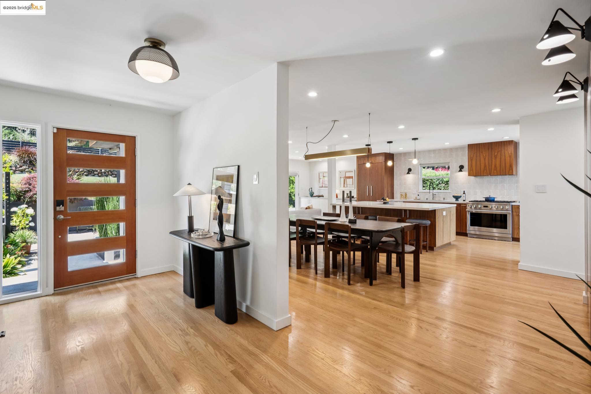 4378 Arcadia Ave, Oakland, California 94602, 4 Bedrooms Bedrooms, 8 Rooms Rooms,4 BathroomsBathrooms,Residential,For Sale,4378 Arcadia Ave,41105279