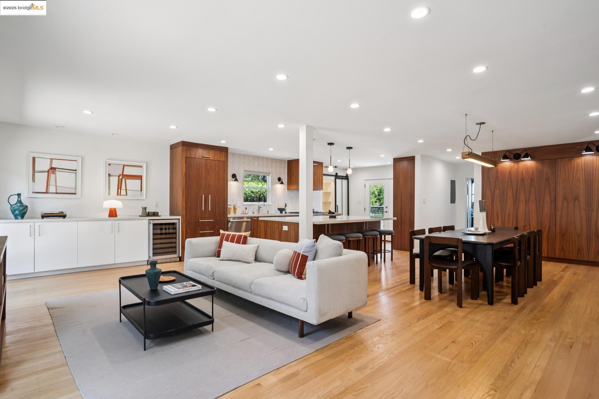 4378 Arcadia Ave, Oakland, California 94602, 4 Bedrooms Bedrooms, 8 Rooms Rooms,4 BathroomsBathrooms,Residential,For Sale,4378 Arcadia Ave,41105279