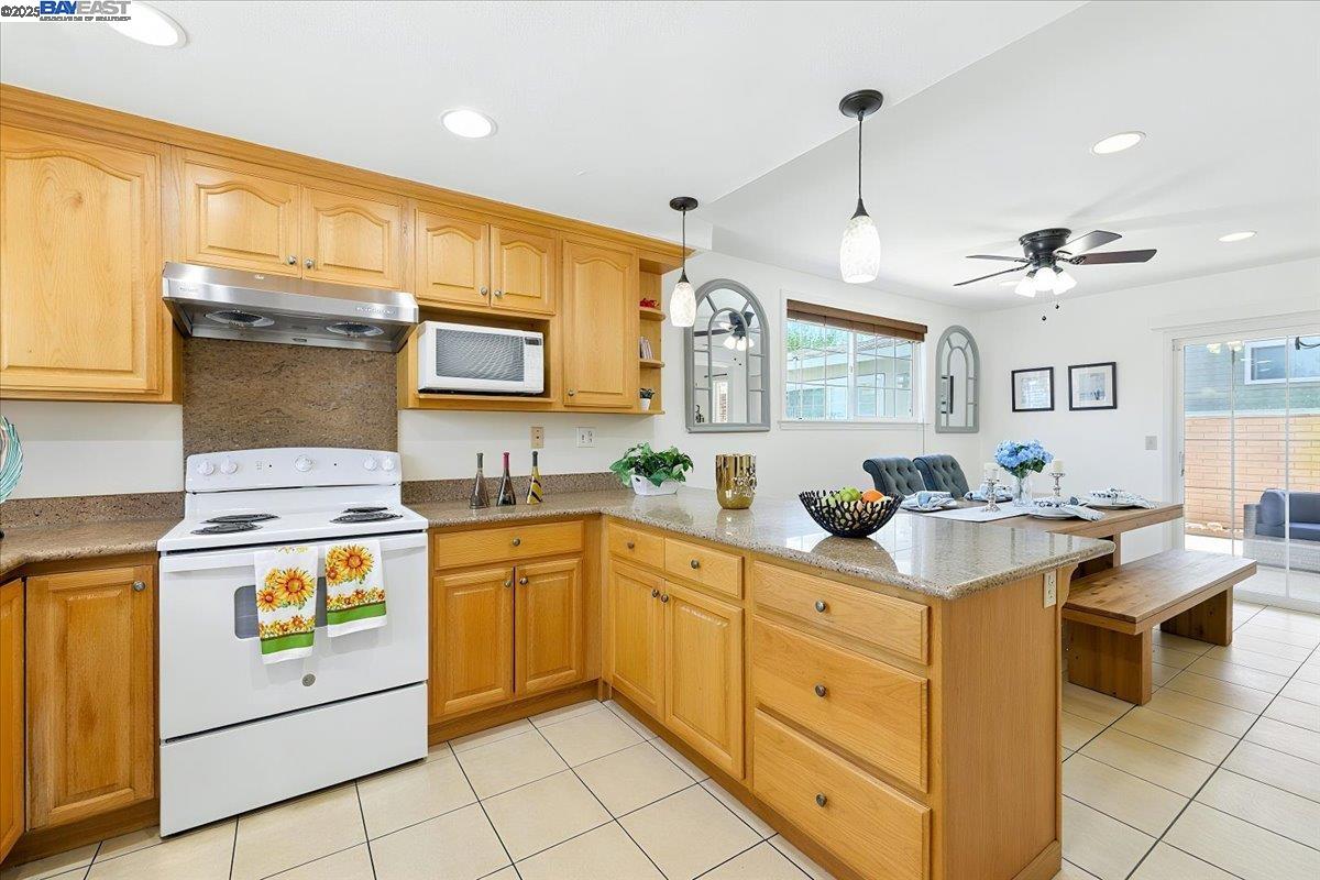 Detail Gallery Image 19 of 60 For 1915 Perrone Cir, San Jose,  CA 95116 - 4 Beds | 2 Baths