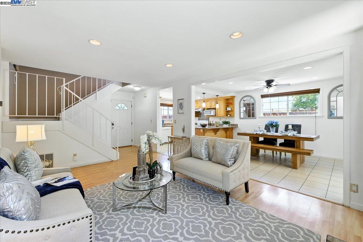 Detail Gallery Image 7 of 60 For 1915 Perrone Cir, San Jose,  CA 95116 - 4 Beds | 2 Baths