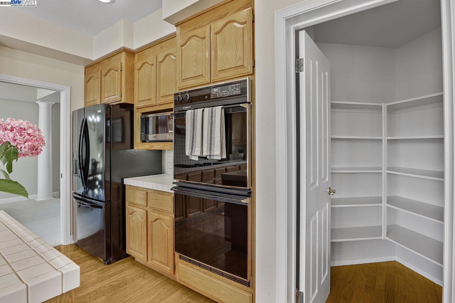 Detail Gallery Image 18 of 60 For 4315 Sundew Ct, Hayward,  CA 94542 - 4 Beds | 3 Baths
