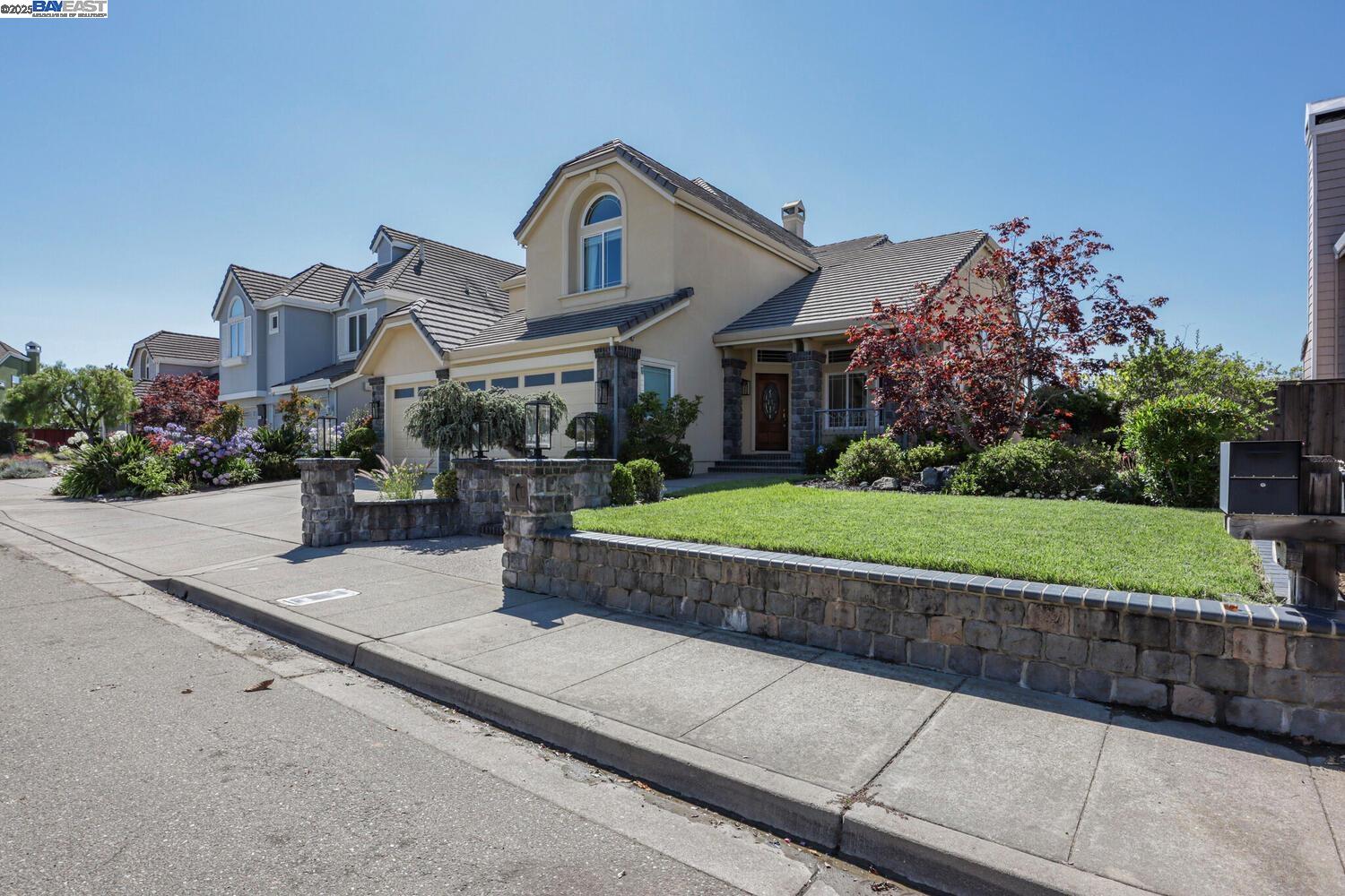 Detail Gallery Image 3 of 60 For 4315 Sundew Ct, Hayward,  CA 94542 - 4 Beds | 3 Baths