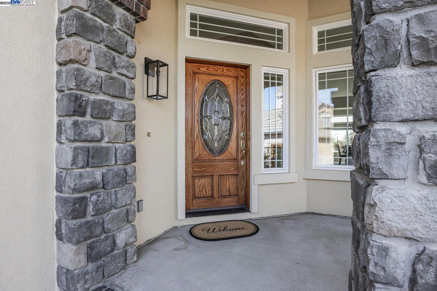 Detail Gallery Image 5 of 60 For 4315 Sundew Ct, Hayward,  CA 94542 - 4 Beds | 3 Baths