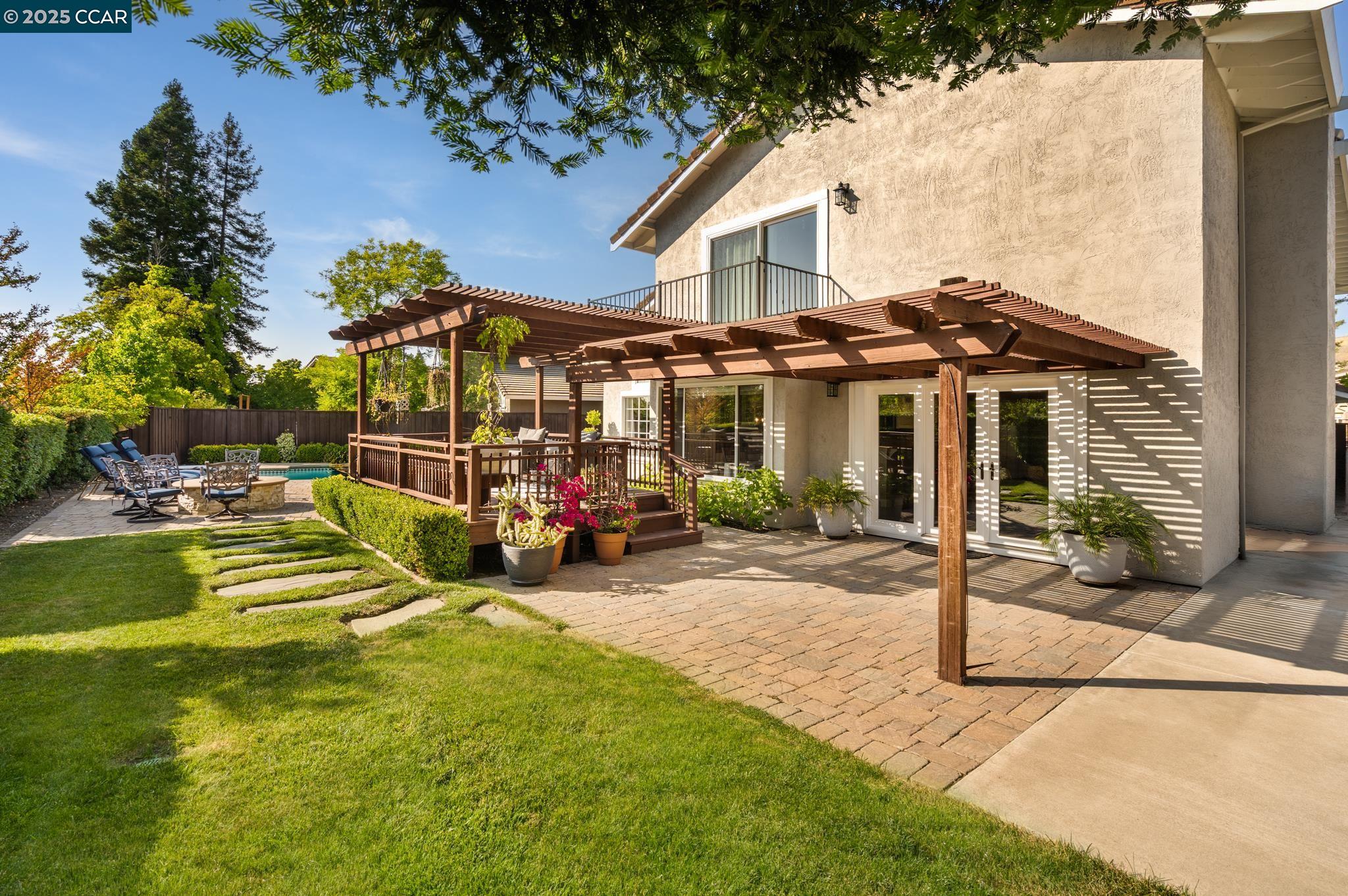Detail Gallery Image 29 of 35 For 2060 Canyon Crest Ave, San Ramon,  CA 94582 - 4 Beds | 3 Baths