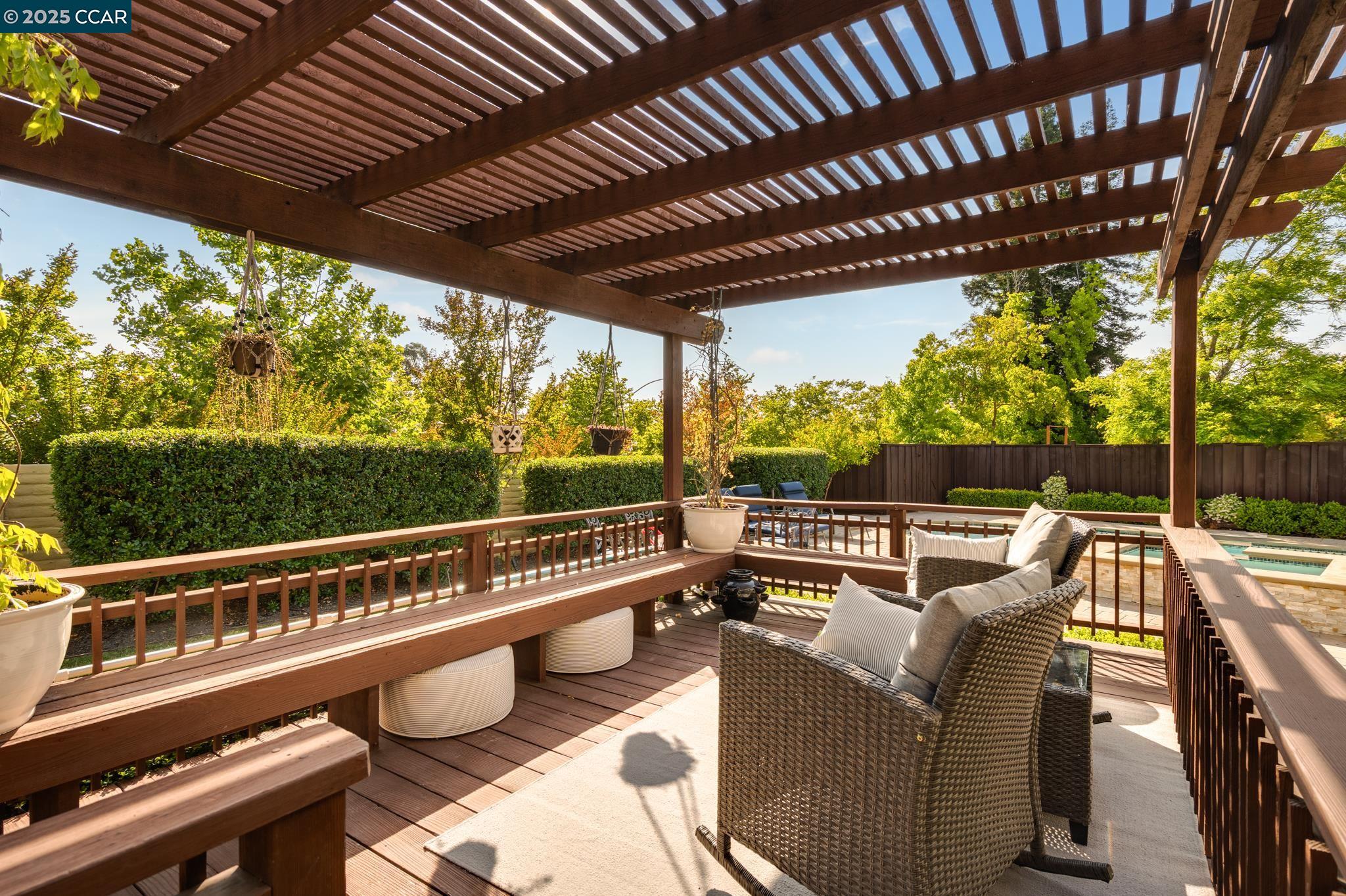 Detail Gallery Image 30 of 35 For 2060 Canyon Crest Ave, San Ramon,  CA 94582 - 4 Beds | 3 Baths
