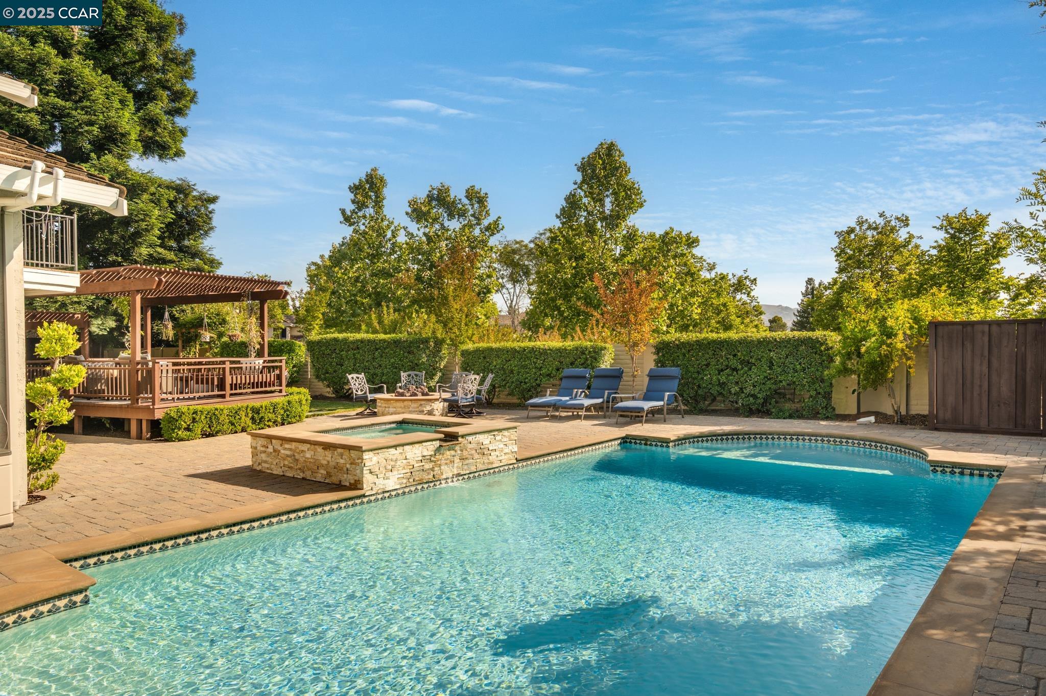Detail Gallery Image 33 of 35 For 2060 Canyon Crest Ave, San Ramon,  CA 94582 - 4 Beds | 3 Baths