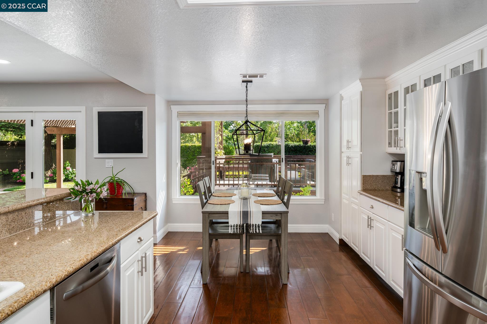 Detail Gallery Image 10 of 35 For 2060 Canyon Crest Ave, San Ramon,  CA 94582 - 4 Beds | 3 Baths