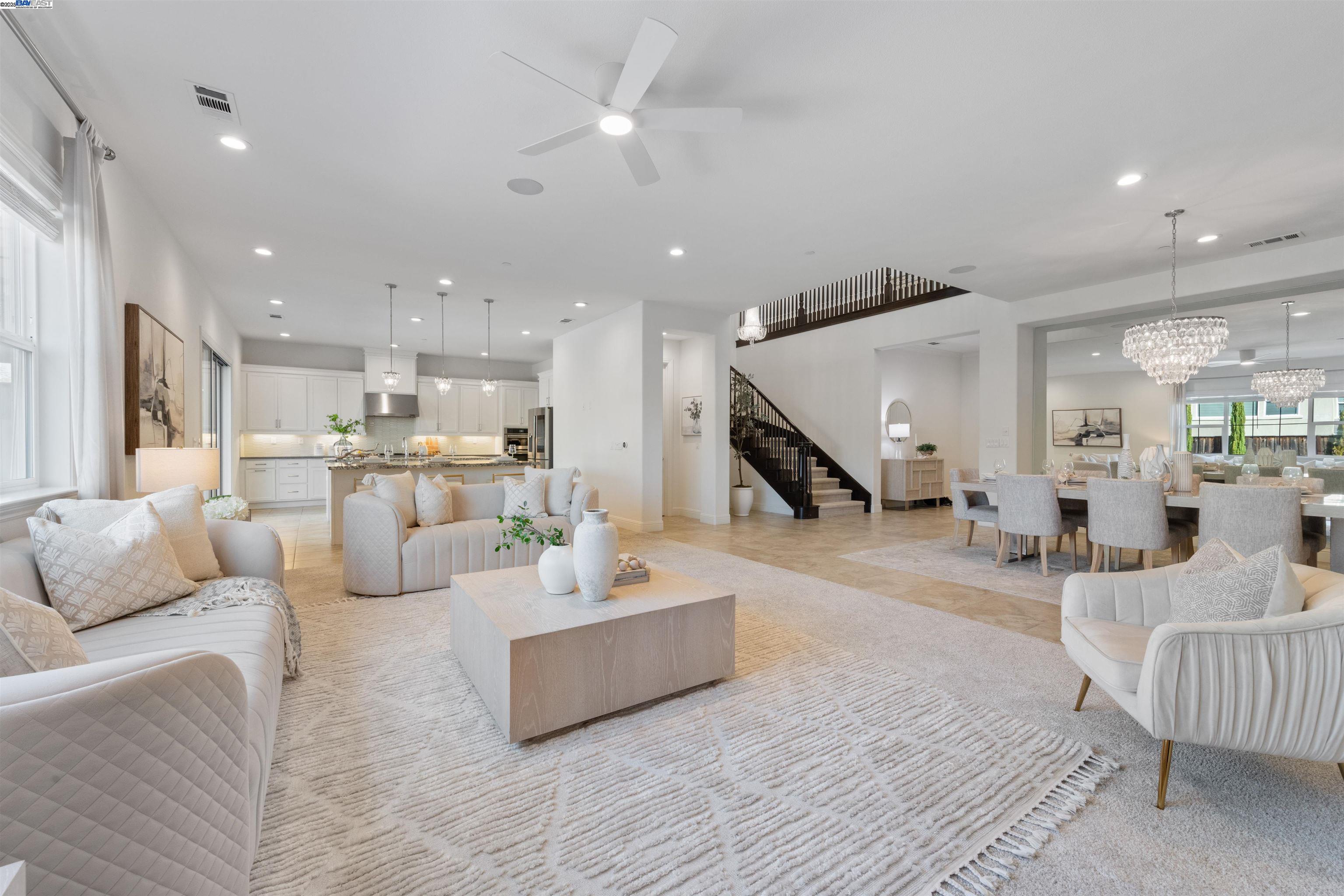 Detail Gallery Image 12 of 52 For 7152 Aubrey Way, Dublin,  CA 94568 - 5 Beds | 5/1 Baths