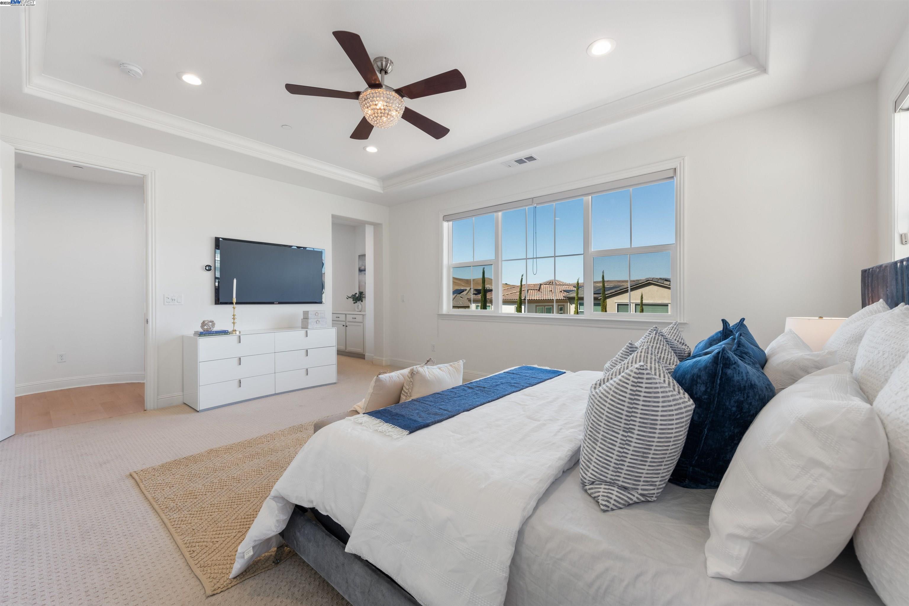 Detail Gallery Image 20 of 52 For 7152 Aubrey Way, Dublin,  CA 94568 - 5 Beds | 5/1 Baths